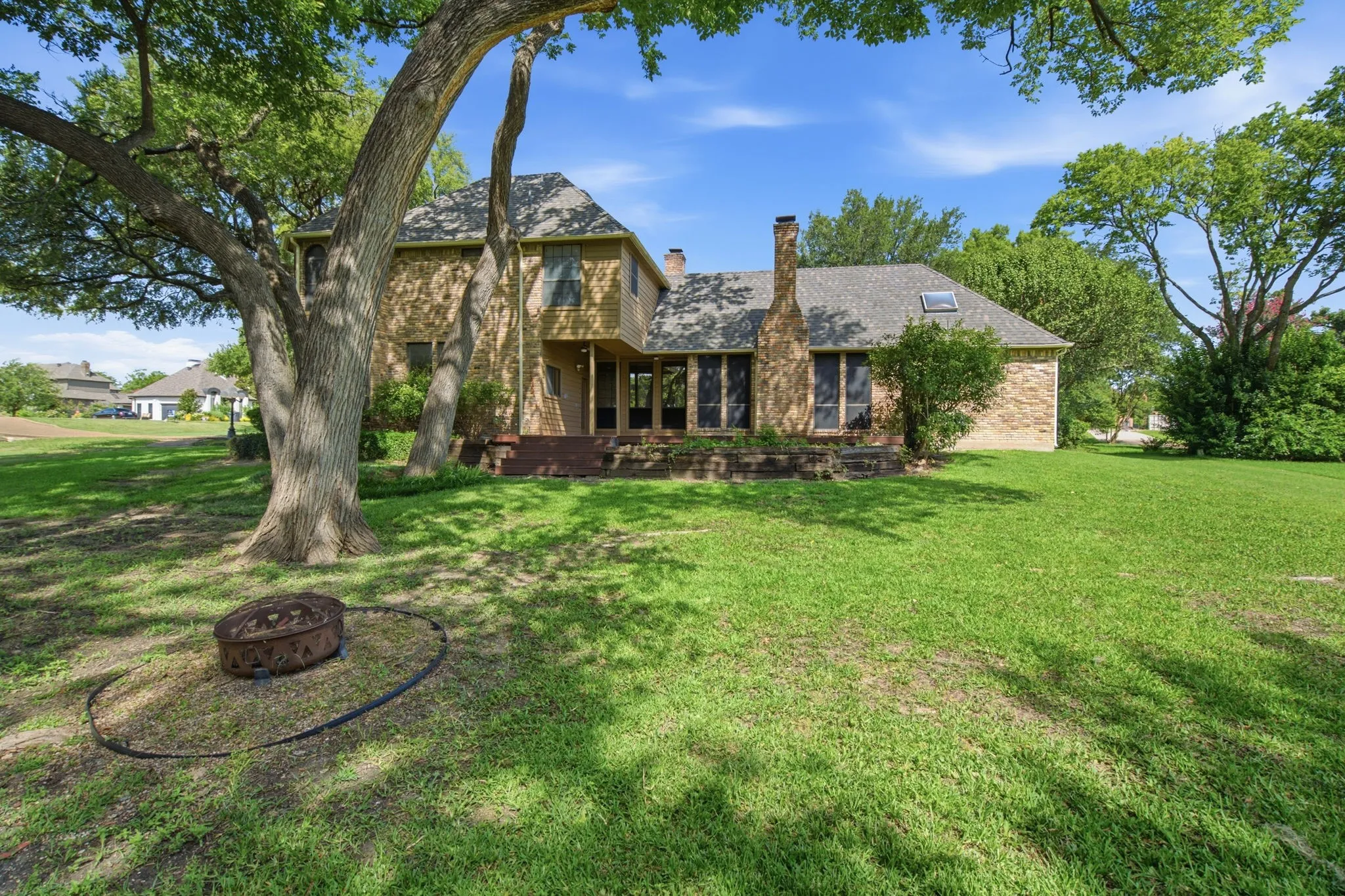 Single Family Residence For Sale in Collin County , 602 Riva Ridge, Wylie, Texas 75098, 3 Bedroom, 3 Bathroom, 2 Garage spaces, 2,862 Sqft, built in 1984, mls#21324034, Real Estate Agent in Wylie, Homes For Sale in Collin county, Homes For Sale in Wylie, Realtor in Wylie Texas, Real Estate Brokerage Independent Realty Texas, Luminita Cordes Realtor