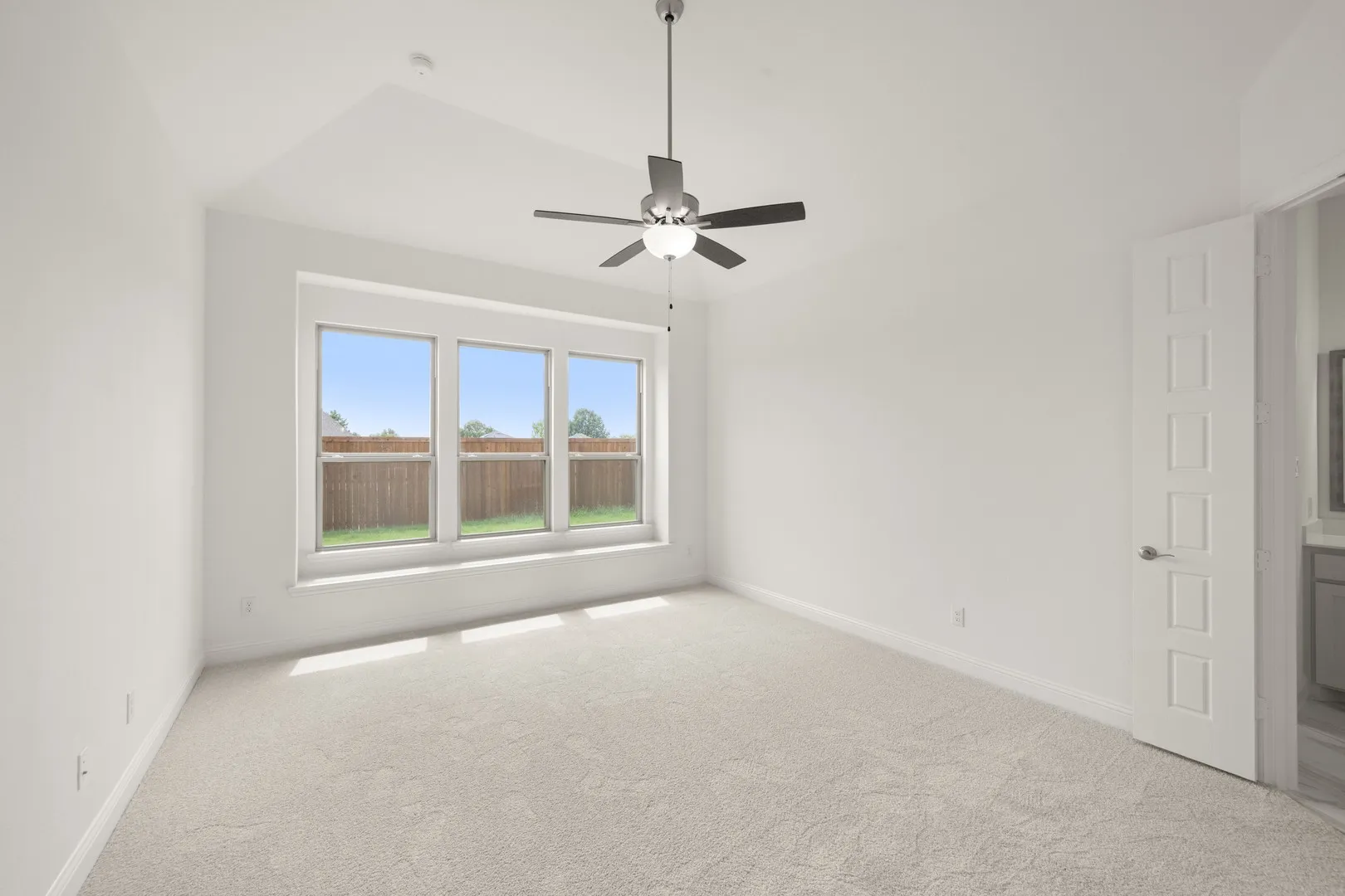 2662 Hot Springs- Primary Suite-1