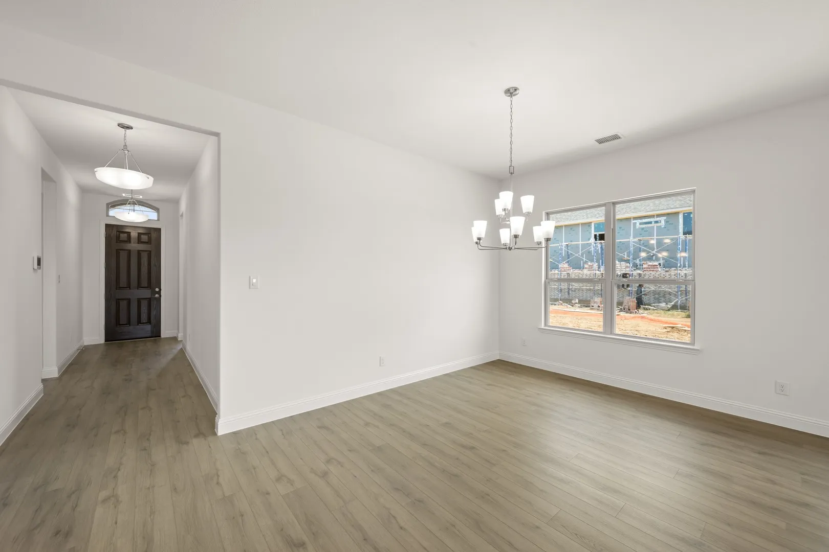 2662 Hot Springs- Dining-1