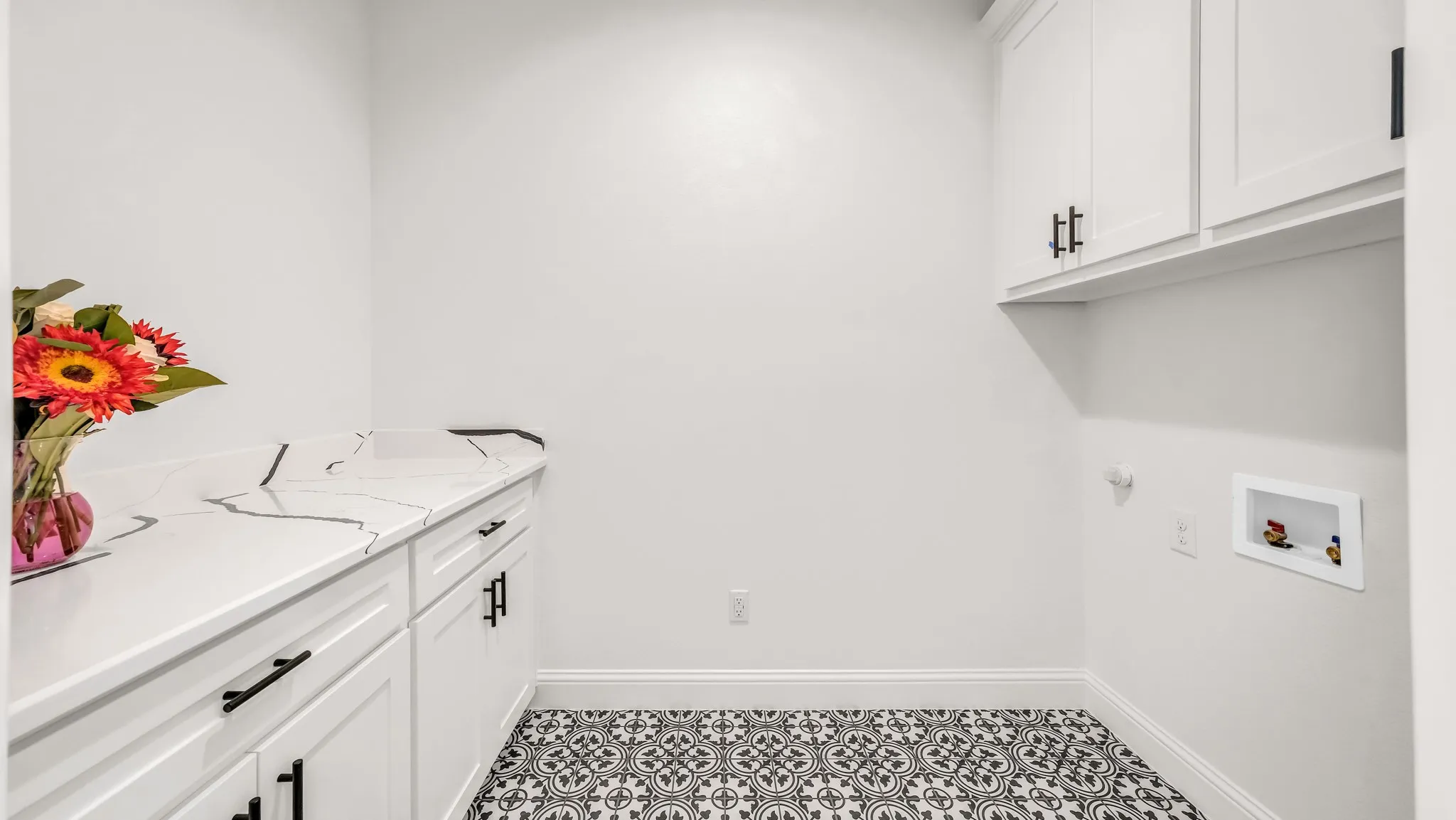 Single Family Residence For Sale in Hood County , Caraway TBD Neri Road, Granbury, Texas 76049, 3 Bedroom, 2 Bathroom, 2 Garage spaces, 1,900 Sqft, built in 2026, mls#21324007, Real Estate Agent in Granbury, Homes For Sale in Hood county, Homes For Sale in Granbury, Realtor in Granbury Texas, Real Estate Brokerage Independent Realty Texas, Luminita Cordes Realtor