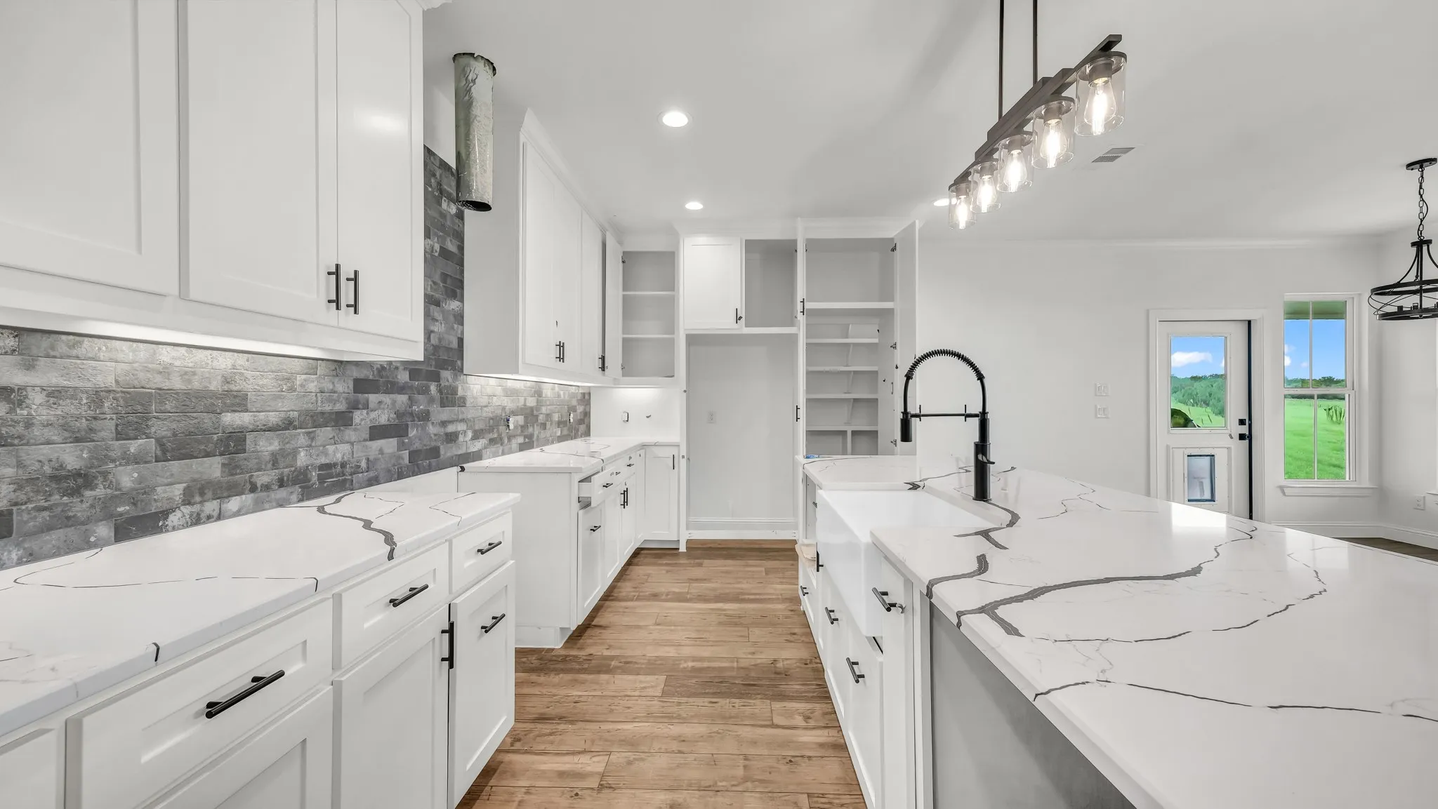 Single Family Residence For Sale in Hood County , Caraway TBD Neri Road, Granbury, Texas 76049, 3 Bedroom, 2 Bathroom, 2 Garage spaces, 1,900 Sqft, built in 2026, mls#21324007, Real Estate Agent in Granbury, Homes For Sale in Hood county, Homes For Sale in Granbury, Realtor in Granbury Texas, Real Estate Brokerage Independent Realty Texas, Luminita Cordes Realtor
