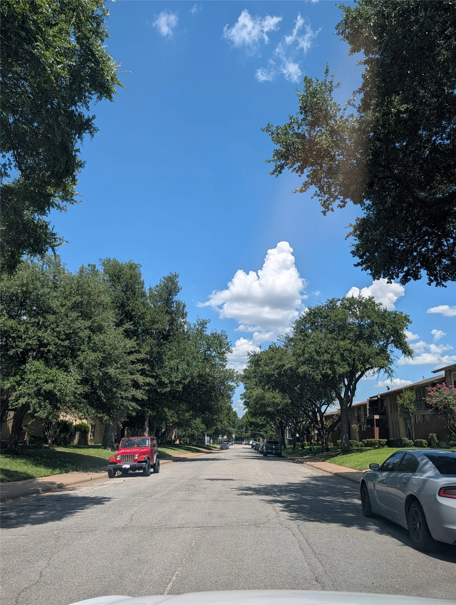 Condominium For Sale in Dallas County , 4658 Matilda #H Street, Dallas, Texas 75206, 1 Bedroom, 1 Bathroom, Garage spaces, 738 Sqft, built in 1968, mls#21324223, Real Estate Agent in Dallas, Homes For Sale in Dallas county, Homes For Sale in Dallas, Realtor in Dallas Texas, Real Estate Brokerage Independent Realty Texas, Luminita Cordes Realtor