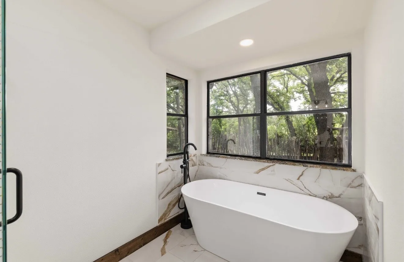 Single Family Residence For Sale in Brown County , 3296 Campbell Trail, Early, Texas 76802, 3 Bedroom, 3 Bathroom, Garage spaces, 2,808 Sqft, built in 1989, mls#21324226, Real Estate Agent in Early, Homes For Sale in Brown county, Homes For Sale in Early, Realtor in Early Texas, Real Estate Brokerage Independent Realty Texas, Luminita Cordes Realtor