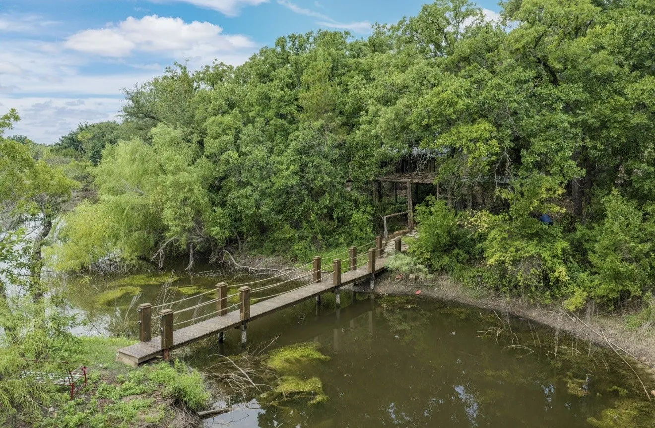 Single Family Residence For Sale in Brown County , 3296 Campbell Trail, Early, Texas 76802, 3 Bedroom, 3 Bathroom, Garage spaces, 2,808 Sqft, built in 1989, mls#21324226, Real Estate Agent in Early, Homes For Sale in Brown county, Homes For Sale in Early, Realtor in Early Texas, Real Estate Brokerage Independent Realty Texas, Luminita Cordes Realtor