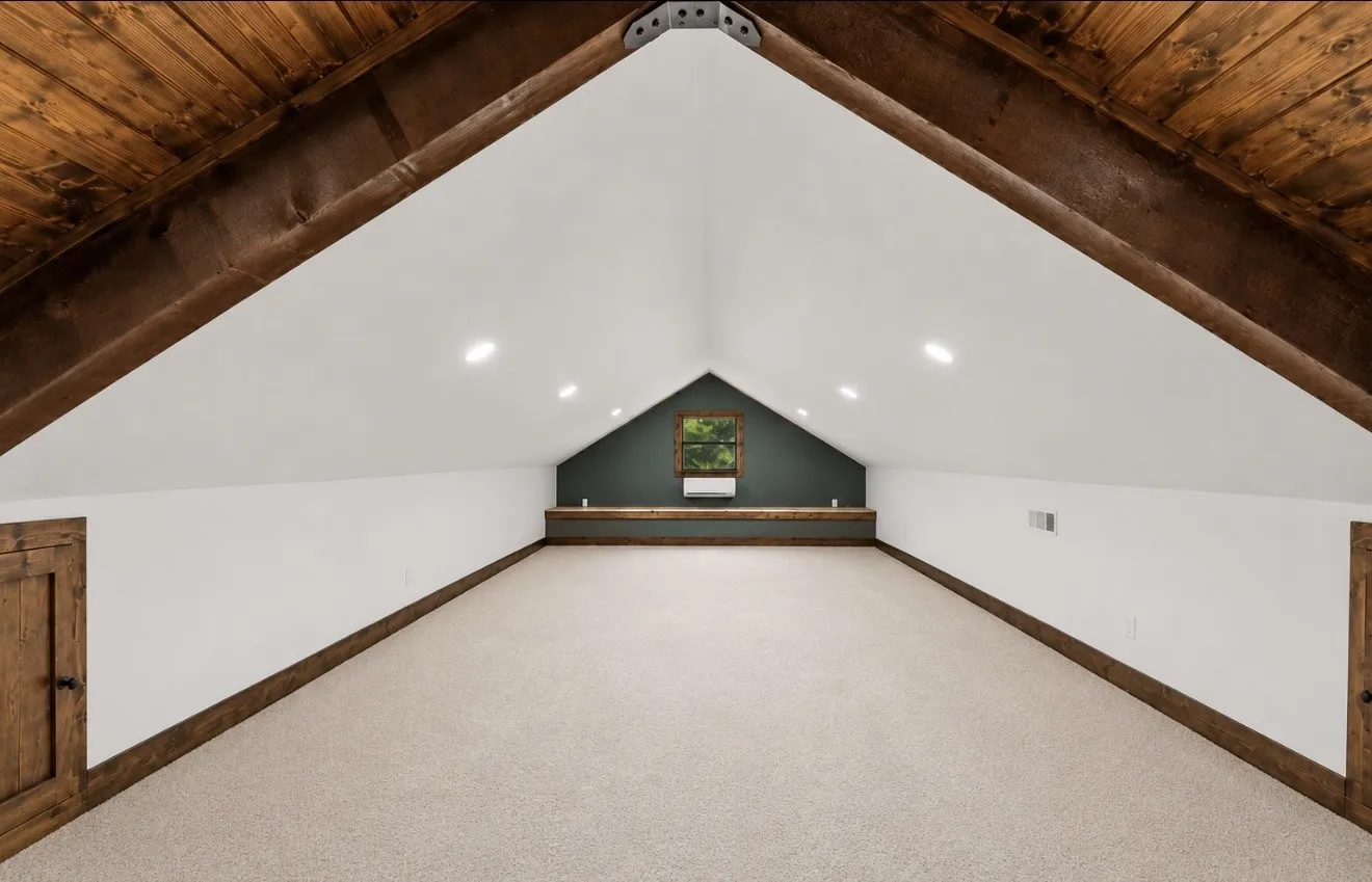 Single Family Residence For Sale in Brown County , 3296 Campbell Trail, Early, Texas 76802, 3 Bedroom, 3 Bathroom, Garage spaces, 2,808 Sqft, built in 1989, mls#21324226, Real Estate Agent in Early, Homes For Sale in Brown county, Homes For Sale in Early, Realtor in Early Texas, Real Estate Brokerage Independent Realty Texas, Luminita Cordes Realtor