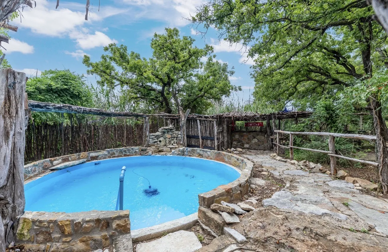 Single Family Residence For Sale in Brown County , 3296 Campbell Trail, Early, Texas 76802, 3 Bedroom, 3 Bathroom, Garage spaces, 2,808 Sqft, built in 1989, mls#21324226, Real Estate Agent in Early, Homes For Sale in Brown county, Homes For Sale in Early, Realtor in Early Texas, Real Estate Brokerage Independent Realty Texas, Luminita Cordes Realtor