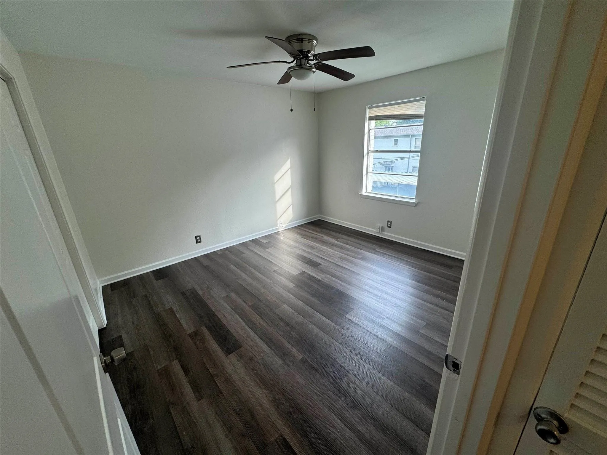 Townhouse For Rent in Dallas County , 4945 N Hall Street F-4945, Dallas, Texas 75235, 2 Bedroom, 2 Bathroom, Garage spaces, 1,147 Sqft, built in 1954, mls#21324126, Real Estate Agent in Dallas, Homes For Rent in Dallas county, Homes For Rent in Dallas, Realtor in Dallas Texas, Real Estate Brokerage Independent Realty Texas, Luminita Cordes Realtor
