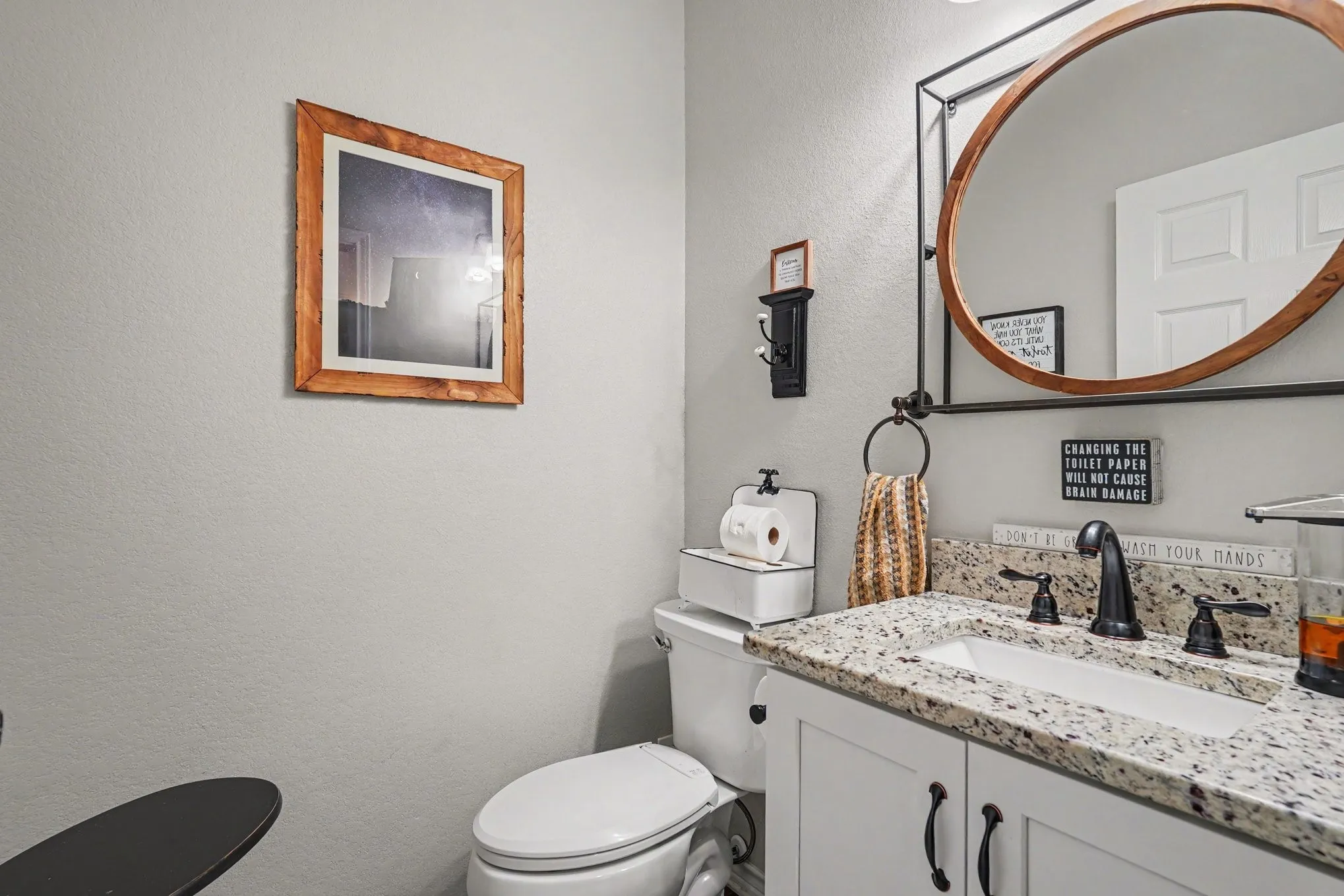 Single Family Residence For Sale in Wise County , 125 Rolling Hills Boulevard, Alvord, Texas 76225, 2 Bedrooms, 3 Bathrooms, 2 Garage spaces, 1,980 Sqft, built in 2020, Price $535,000, mls#21317412, Real Estate Agent in Alvord, Homes For Sale in Wise county, Homes For Sale in Alvord, Realtor in Alvord Texas, Real Estate Brokerage Independent Realty Texas, Luminita Cordes Realtor