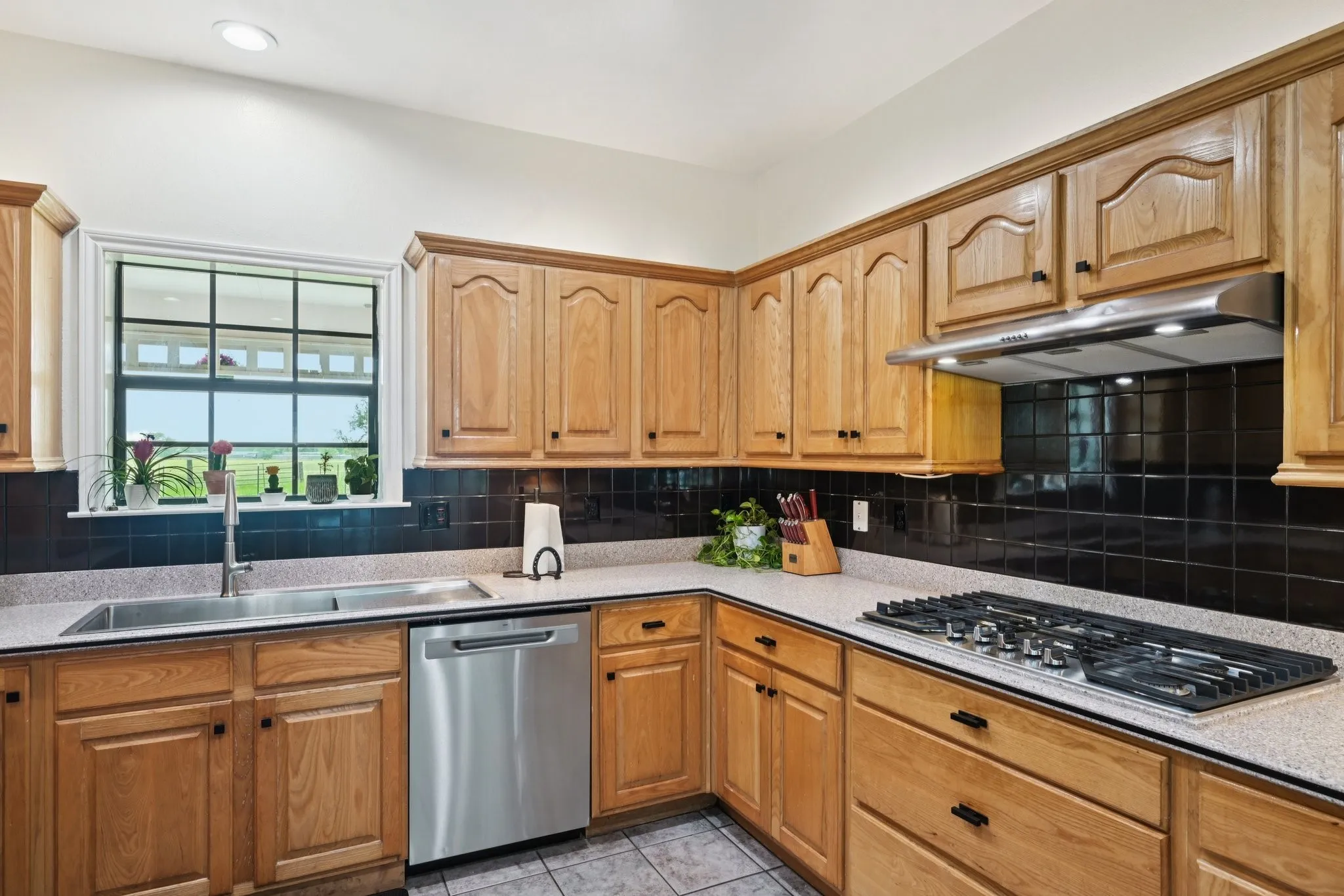 Farm For Sale in Rains County , 1143 RS County Road 2300, Emory, Texas 75440, 4 Bedroom, 3 Bathroom, 2 Garage spaces, 2,362 Sqft, built in 2000, mls#21324103, Real Estate Agent in Emory, Homes For Sale in Rains county, Homes For Sale in Emory, Realtor in Emory Texas, Real Estate Brokerage Independent Realty Texas, Luminita Cordes Realtor
