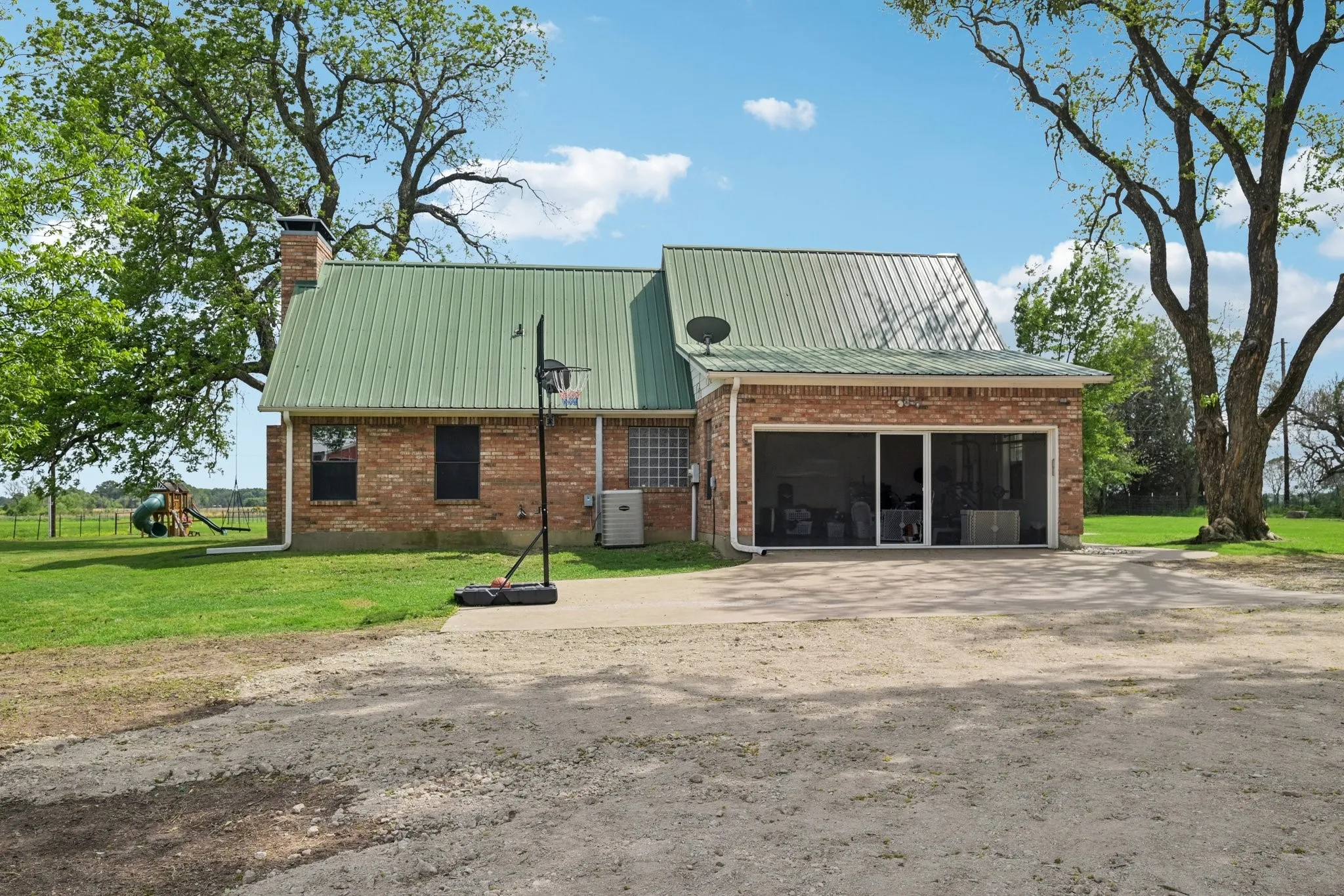 2 Car Garage