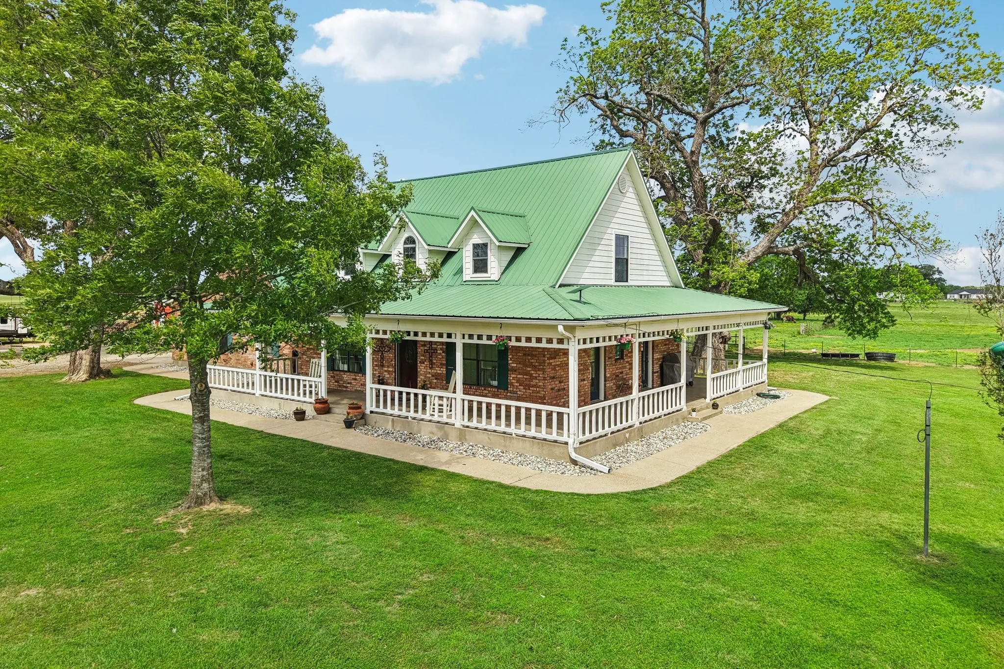 WRAP AROUND PORCH