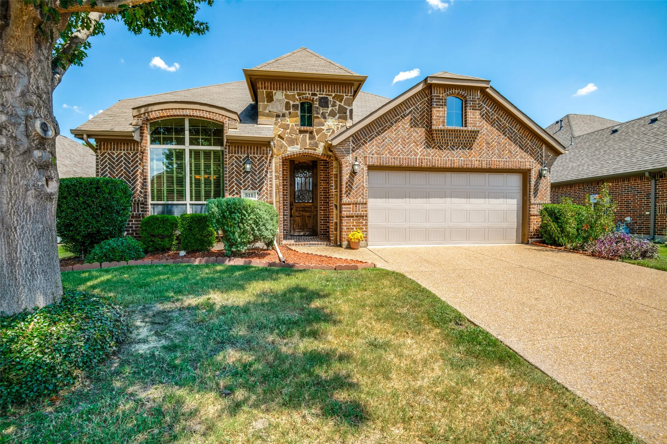 Single Family Residence For Sale in Kaufman County , 511 Mimosa Trail, Forney, Texas 75126, 4 Bedroom, 2 Bathroom, 2 Garage spaces, 2,208 Sqft, built in 2011, mls#21314735, Real Estate Agent in Forney, Homes For Sale in Kaufman county, Homes For Sale in Forney, Realtor in Forney Texas, Real Estate Brokerage Independent Realty Texas, Luminita Cordes Realtor