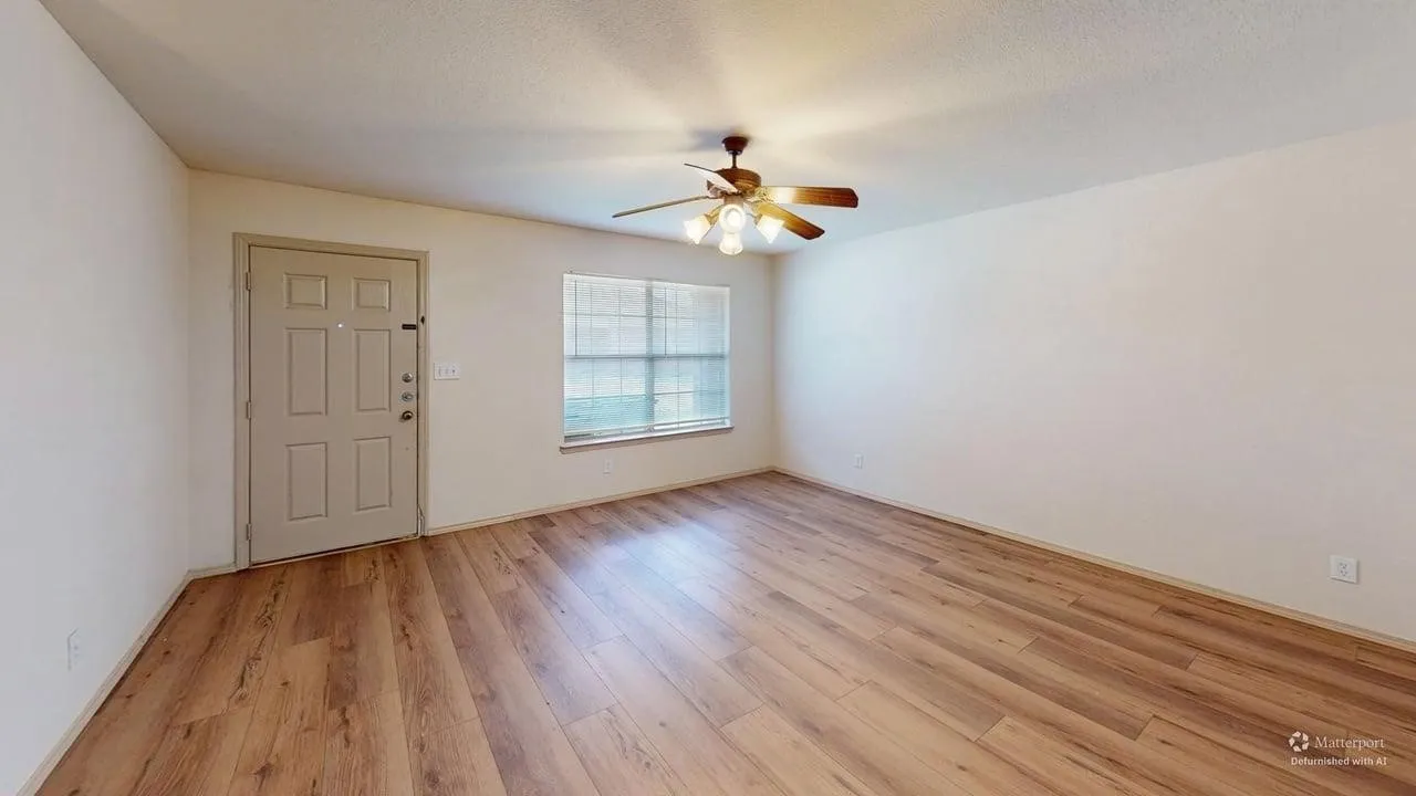 Quadruplex For Rent in Denton County , 2335 N Elm Street, Denton, Texas 76201, 3 Bedroom, 2 Bathroom, Garage spaces, 1,192 Sqft, built in 2005, mls#21324264, Real Estate Agent in Denton, Homes For Rent in Denton county, Homes For Rent in Denton, Realtor in Denton Texas, Real Estate Brokerage Independent Realty Texas, Luminita Cordes Realtor