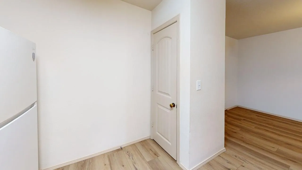 Quadruplex For Rent in Denton County , 2335 N Elm Street, Denton, Texas 76201, 3 Bedroom, 2 Bathroom, Garage spaces, 1,192 Sqft, built in 2005, mls#21324264, Real Estate Agent in Denton, Homes For Rent in Denton county, Homes For Rent in Denton, Realtor in Denton Texas, Real Estate Brokerage Independent Realty Texas, Luminita Cordes Realtor
