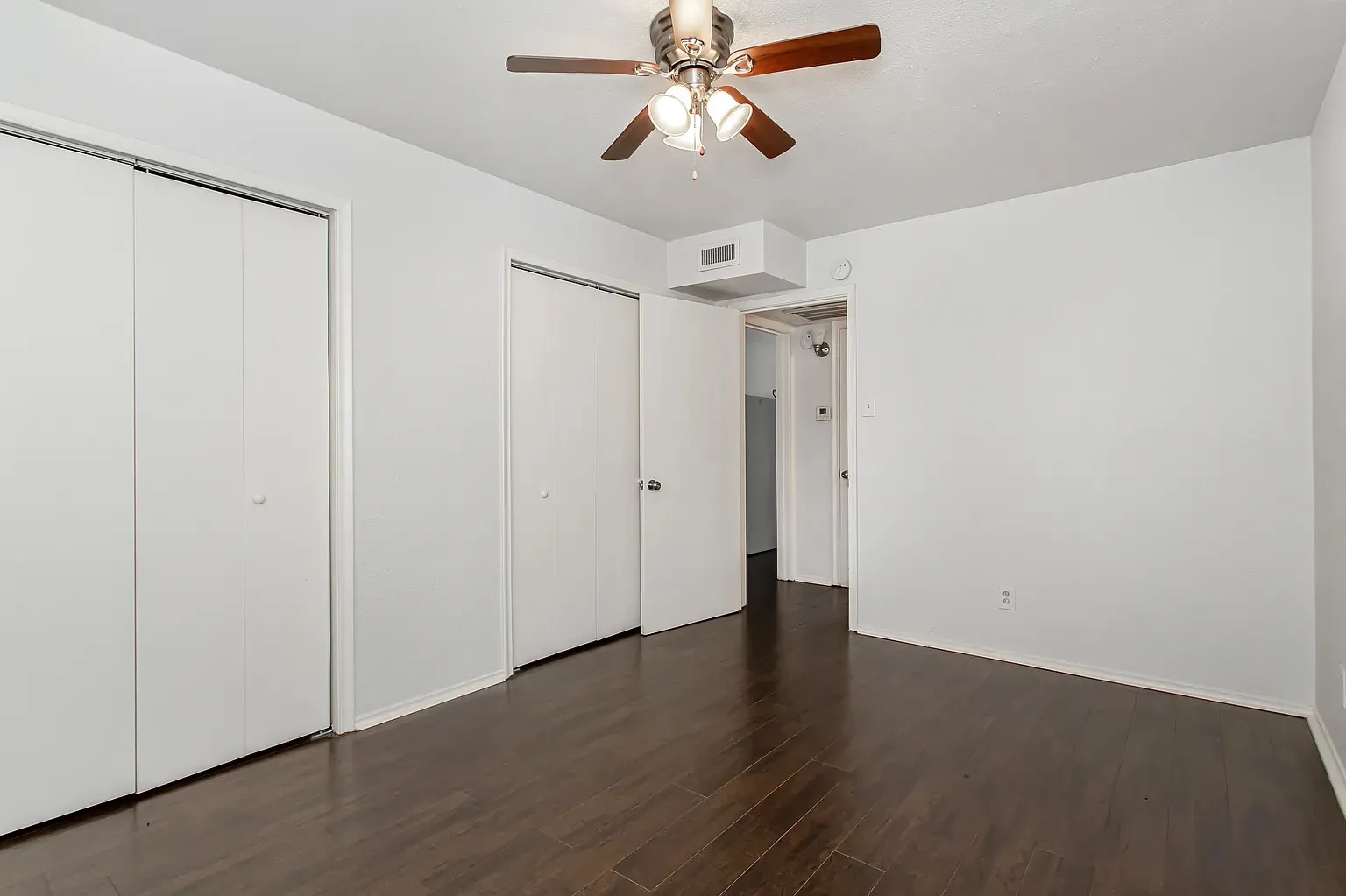 Apartment For Sale in Dallas County , 5722 Gaston Avenue, Dallas, Texas 75214, 0, 0, Garage spaces, 0 Sqft, built in 1958, mls#21324260, Real Estate Agent in Dallas, Homes For Sale in Dallas county, Homes For Sale in Dallas, Realtor in Dallas Texas, Real Estate Brokerage Independent Realty Texas, Luminita Cordes Realtor