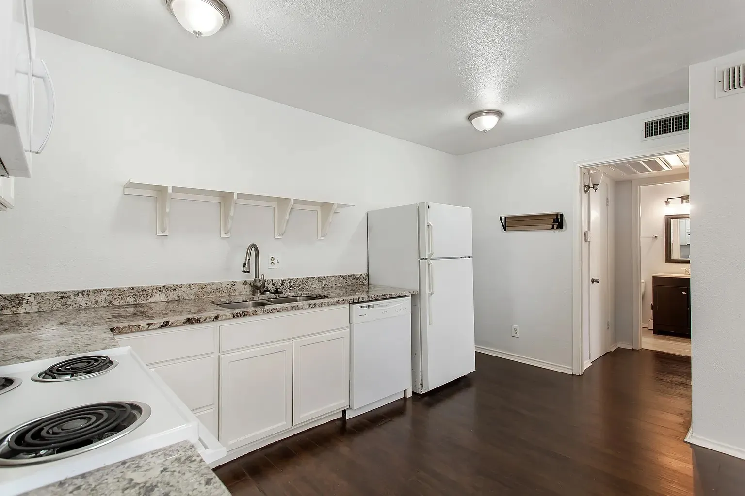 Apartment For Sale in Dallas County , 5722 Gaston Avenue, Dallas, Texas 75214, 0, 0, Garage spaces, 0 Sqft, built in 1958, mls#21324260, Real Estate Agent in Dallas, Homes For Sale in Dallas county, Homes For Sale in Dallas, Realtor in Dallas Texas, Real Estate Brokerage Independent Realty Texas, Luminita Cordes Realtor