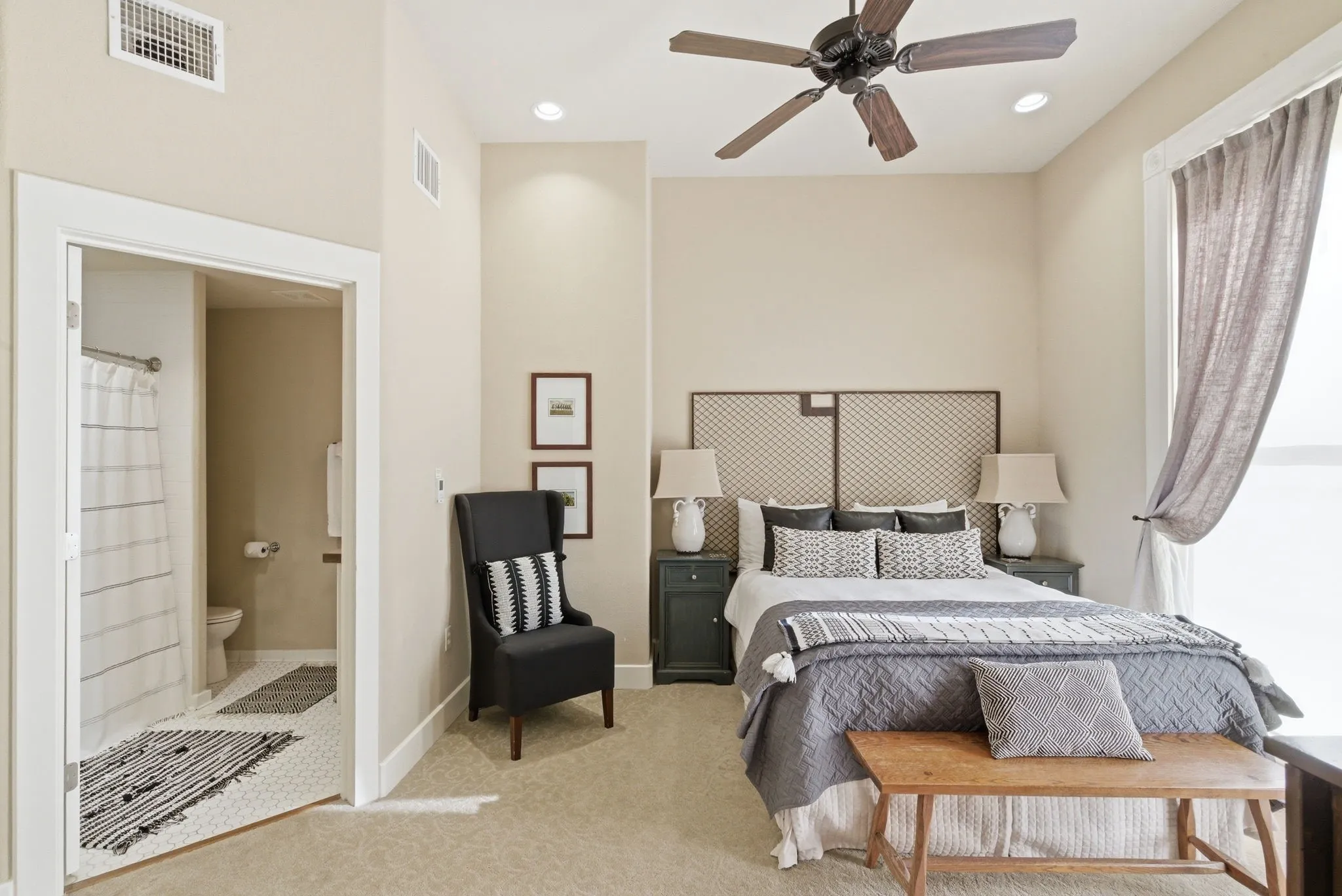 Hotel/Motel For Sale in Hamilton County , 103 S Pecan Street, Hico, Texas 76457, 0, 0, Garage spaces, 0 Sqft, built in 1896, Price $2,800,000, mls#21276587, Real Estate Agent in Hico, Homes For Sale in Hamilton county, Homes For Sale in Hico, Realtor in Hico Texas, Real Estate Brokerage Independent Realty Texas, Luminita Cordes Realtor