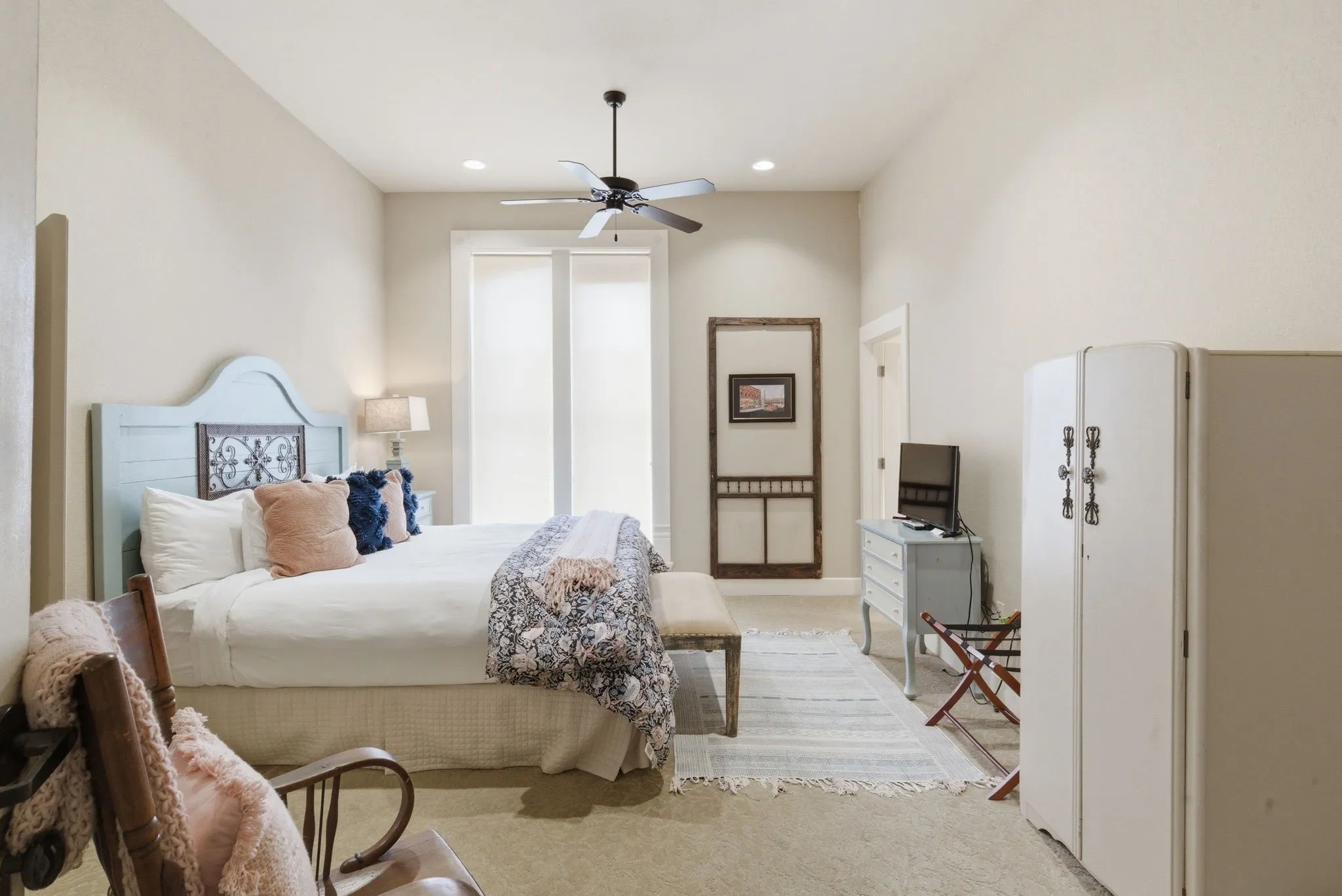 Hotel/Motel For Sale in Hamilton County , 103 S Pecan Street, Hico, Texas 76457, 0, 0, Garage spaces, 0 Sqft, built in 1896, Price $2,800,000, mls#21276587, Real Estate Agent in Hico, Homes For Sale in Hamilton county, Homes For Sale in Hico, Realtor in Hico Texas, Real Estate Brokerage Independent Realty Texas, Luminita Cordes Realtor