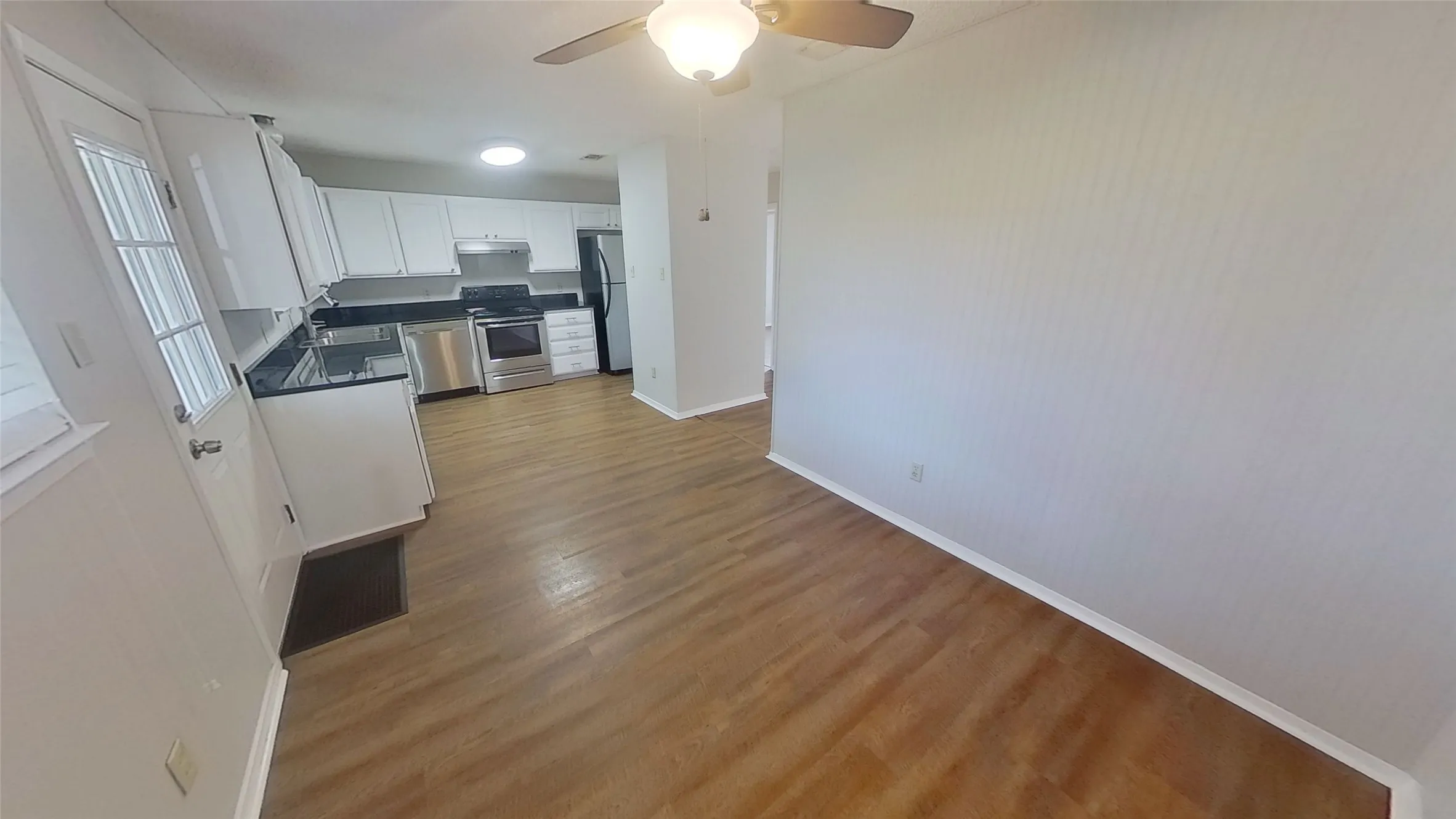 Single Family Residence For Rent in Grayson County , 701 S Valentine Drive, Sherman, Texas 75090, 3 Bedroom, 2 Bathroom, 1 Garage spaces, 1,428 Sqft, built in 1994, mls#21324299, Real Estate Agent in Sherman, Homes For Rent in Grayson county, Homes For Rent in Sherman, Realtor in Sherman Texas, Real Estate Brokerage Independent Realty Texas, Luminita Cordes Realtor