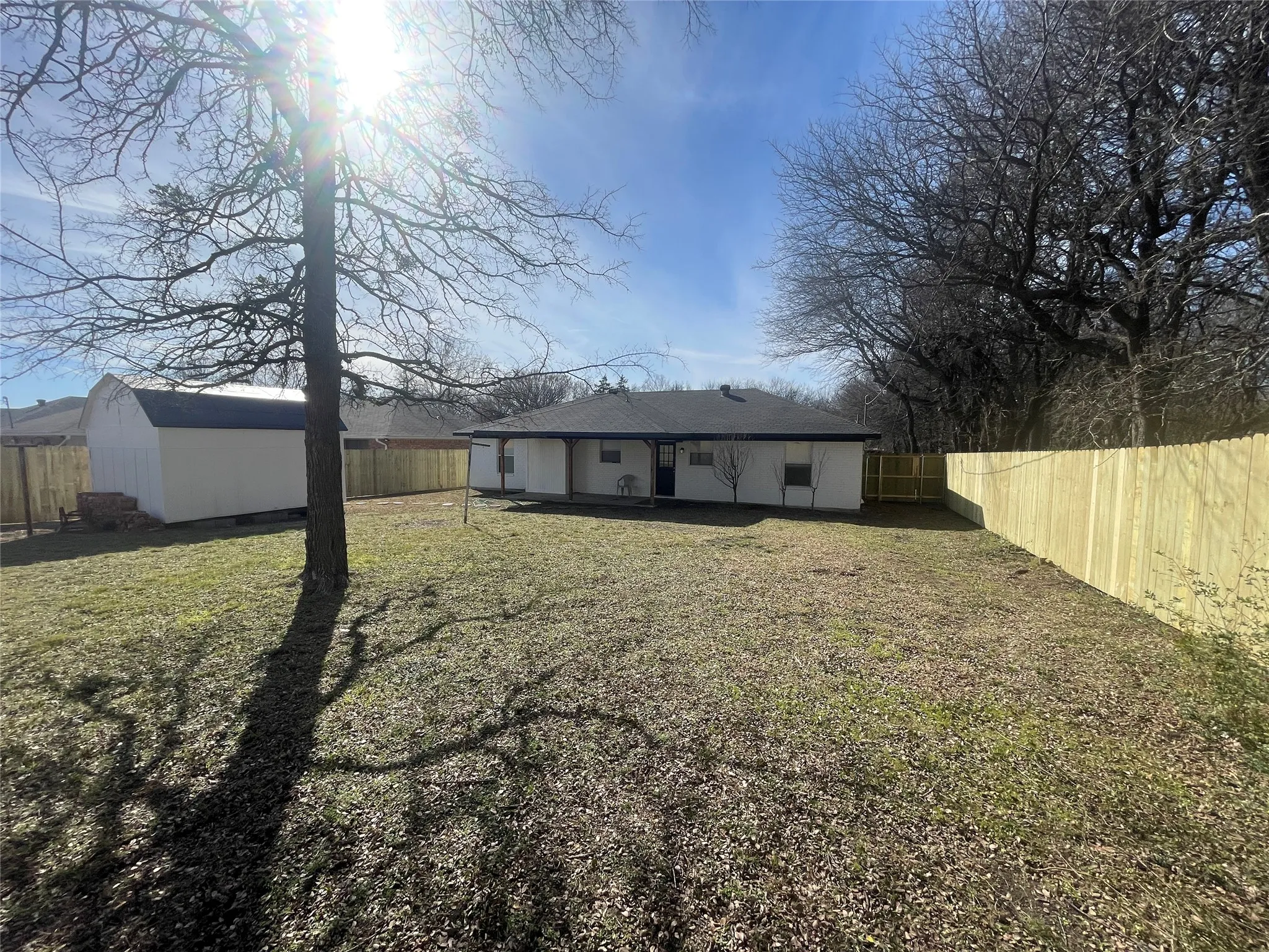 Single Family Residence For Rent in Grayson County , 701 S Valentine Drive, Sherman, Texas 75090, 3 Bedroom, 2 Bathroom, 1 Garage spaces, 1,428 Sqft, built in 1994, mls#21324299, Real Estate Agent in Sherman, Homes For Rent in Grayson county, Homes For Rent in Sherman, Realtor in Sherman Texas, Real Estate Brokerage Independent Realty Texas, Luminita Cordes Realtor