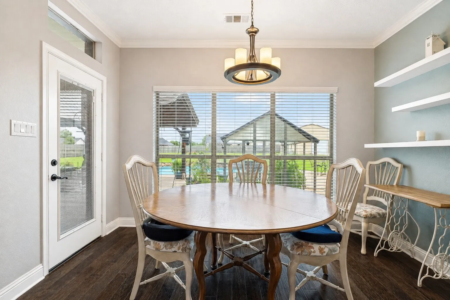 Single Family Residence For Sale in Collin County , 1745 County Road 1106, Anna, Texas 75409, 4 Bedroom, 3 Bathroom, 3 Garage spaces, 3,411 Sqft, built in 2014, mls#21315957, Real Estate Agent in Anna, Homes For Sale in Collin county, Homes For Sale in Anna, Realtor in Anna Texas, Real Estate Brokerage Independent Realty Texas, Luminita Cordes Realtor