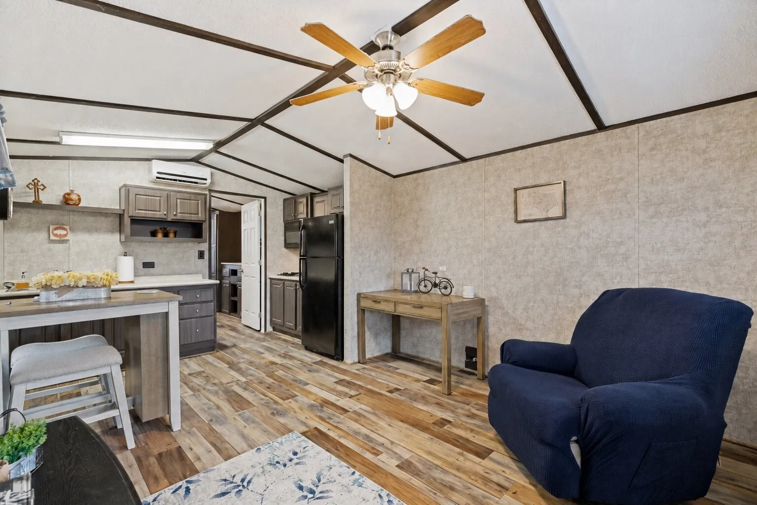 Single Family Residence For Sale in Collin County , 1745 County Road 1106, Anna, Texas 75409, 4 Bedroom, 3 Bathroom, 3 Garage spaces, 3,411 Sqft, built in 2014, mls#21315957, Real Estate Agent in Anna, Homes For Sale in Collin county, Homes For Sale in Anna, Realtor in Anna Texas, Real Estate Brokerage Independent Realty Texas, Luminita Cordes Realtor
