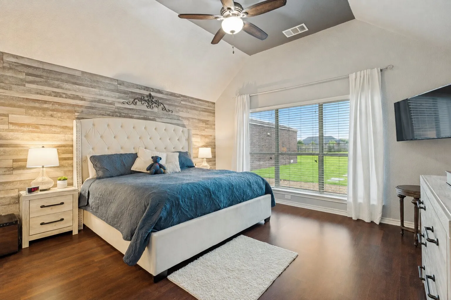 Single Family Residence For Sale in Collin County , 1745 County Road 1106, Anna, Texas 75409, 4 Bedroom, 3 Bathroom, 3 Garage spaces, 3,411 Sqft, built in 2014, mls#21315957, Real Estate Agent in Anna, Homes For Sale in Collin county, Homes For Sale in Anna, Realtor in Anna Texas, Real Estate Brokerage Independent Realty Texas, Luminita Cordes Realtor