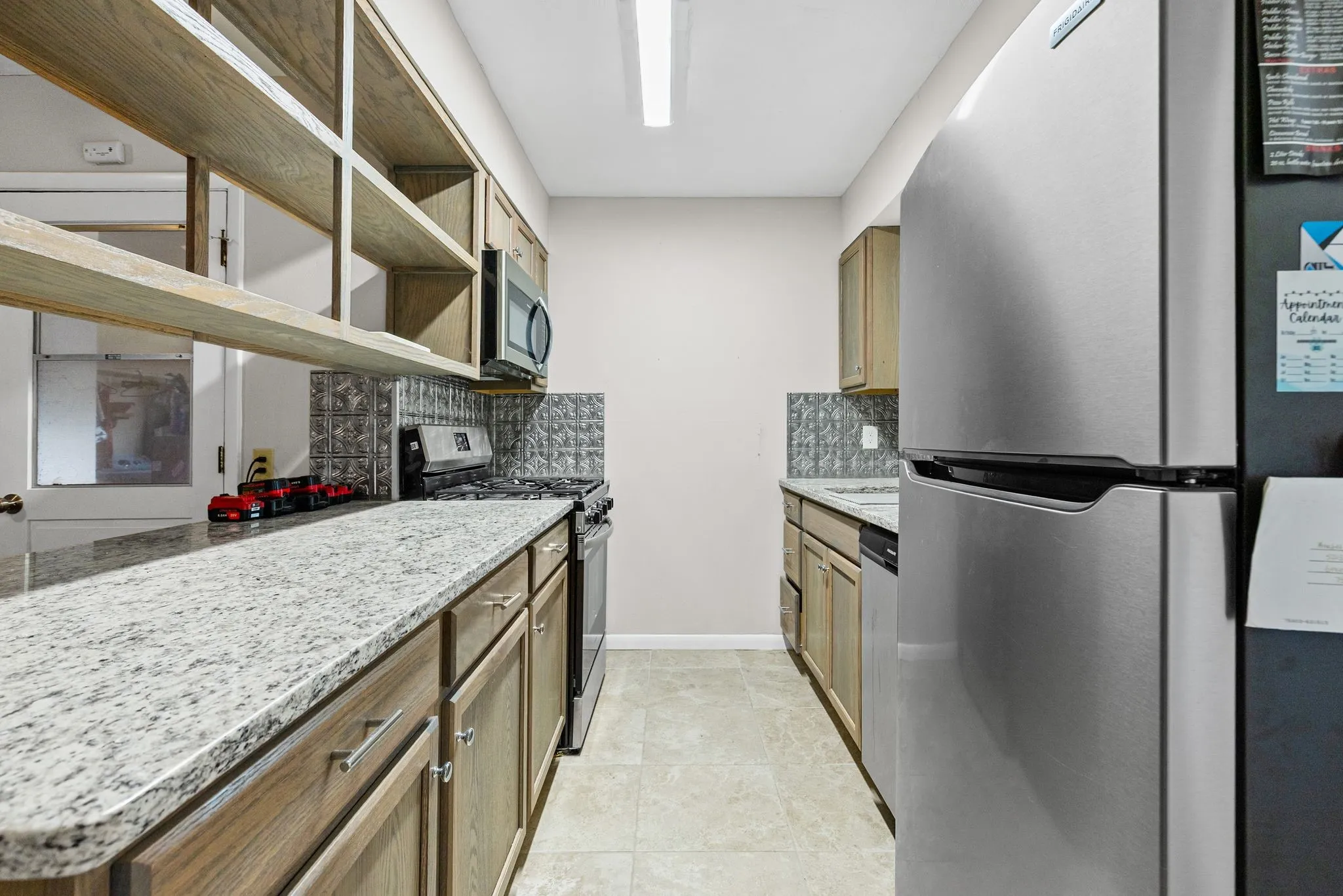 Single Family Residence For Sale in Hunt County , 5213 Hilltop Drive, Greenville, Texas 75402, 3 Bedroom, 2 Bathroom, 2 Garage spaces, 1,132 Sqft, built in 1975, Price $218,400, mls#21319728, Real Estate Agent in Greenville, Homes For Sale in Hunt county, Homes For Sale in Greenville, Realtor in Greenville Texas, Real Estate Brokerage Independent Realty Texas, Luminita Cordes Realtor