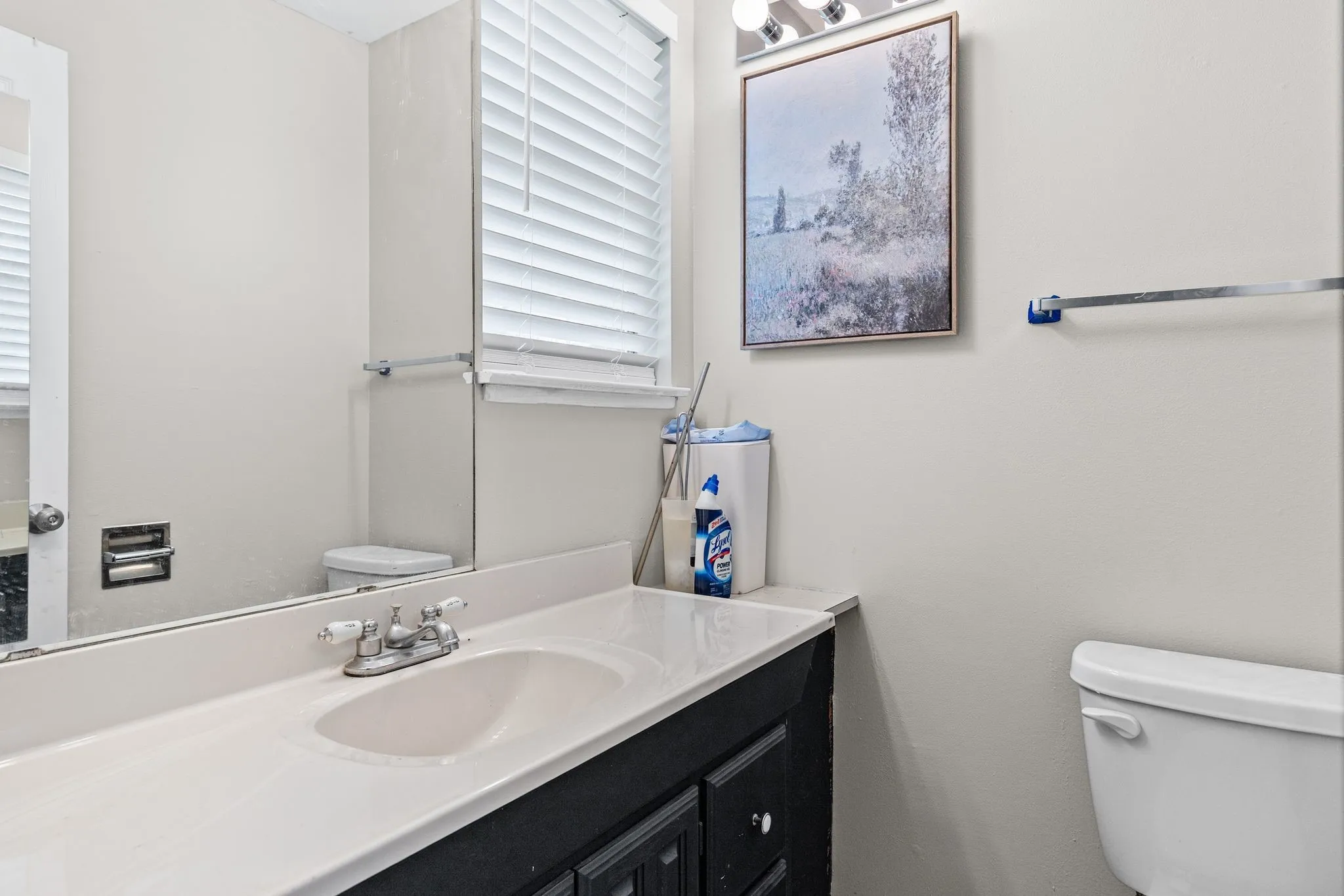 Single Family Residence For Sale in Hunt County , 5213 Hilltop Drive, Greenville, Texas 75402, 3 Bedroom, 2 Bathroom, 2 Garage spaces, 1,132 Sqft, built in 1975, Price $218,400, mls#21319728, Real Estate Agent in Greenville, Homes For Sale in Hunt county, Homes For Sale in Greenville, Realtor in Greenville Texas, Real Estate Brokerage Independent Realty Texas, Luminita Cordes Realtor