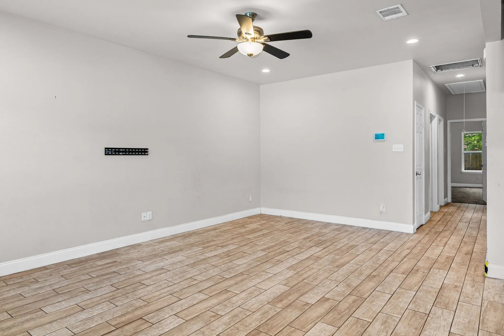 Single Family Residence For Sale in Hunt County , 3611 Spencer Street, Greenville, Texas 75401, 3 Bedroom, 2 Bathroom, 1 Garage spaces, 1,471 Sqft, built in 2020, mls#21319477, Real Estate Agent in Greenville, Homes For Sale in Hunt county, Homes For Sale in Greenville, Realtor in Greenville Texas, Real Estate Brokerage Independent Realty Texas, Luminita Cordes Realtor