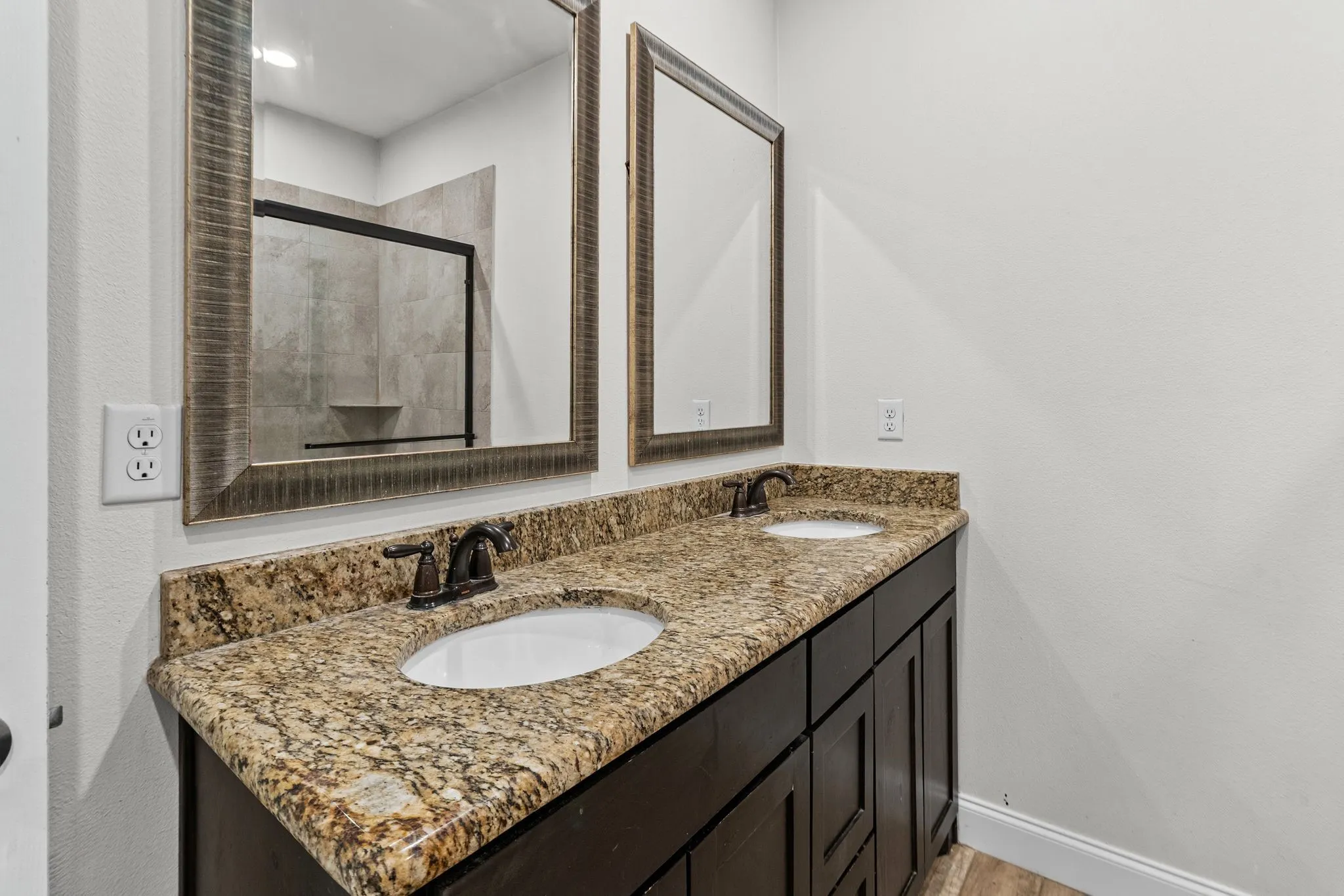 Single Family Residence For Sale in Hunt County , 3611 Spencer Street, Greenville, Texas 75401, 3 Bedroom, 2 Bathroom, 1 Garage spaces, 1,471 Sqft, built in 2020, mls#21319477, Real Estate Agent in Greenville, Homes For Sale in Hunt county, Homes For Sale in Greenville, Realtor in Greenville Texas, Real Estate Brokerage Independent Realty Texas, Luminita Cordes Realtor