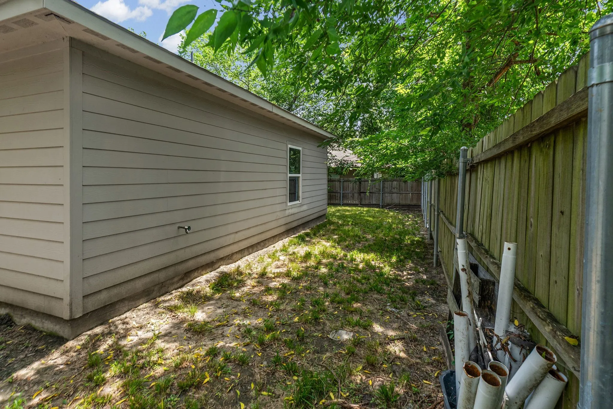 Single Family Residence For Sale in Hunt County , 3611 Spencer Street, Greenville, Texas 75401, 3 Bedroom, 2 Bathroom, 1 Garage spaces, 1,471 Sqft, built in 2020, mls#21319477, Real Estate Agent in Greenville, Homes For Sale in Hunt county, Homes For Sale in Greenville, Realtor in Greenville Texas, Real Estate Brokerage Independent Realty Texas, Luminita Cordes Realtor