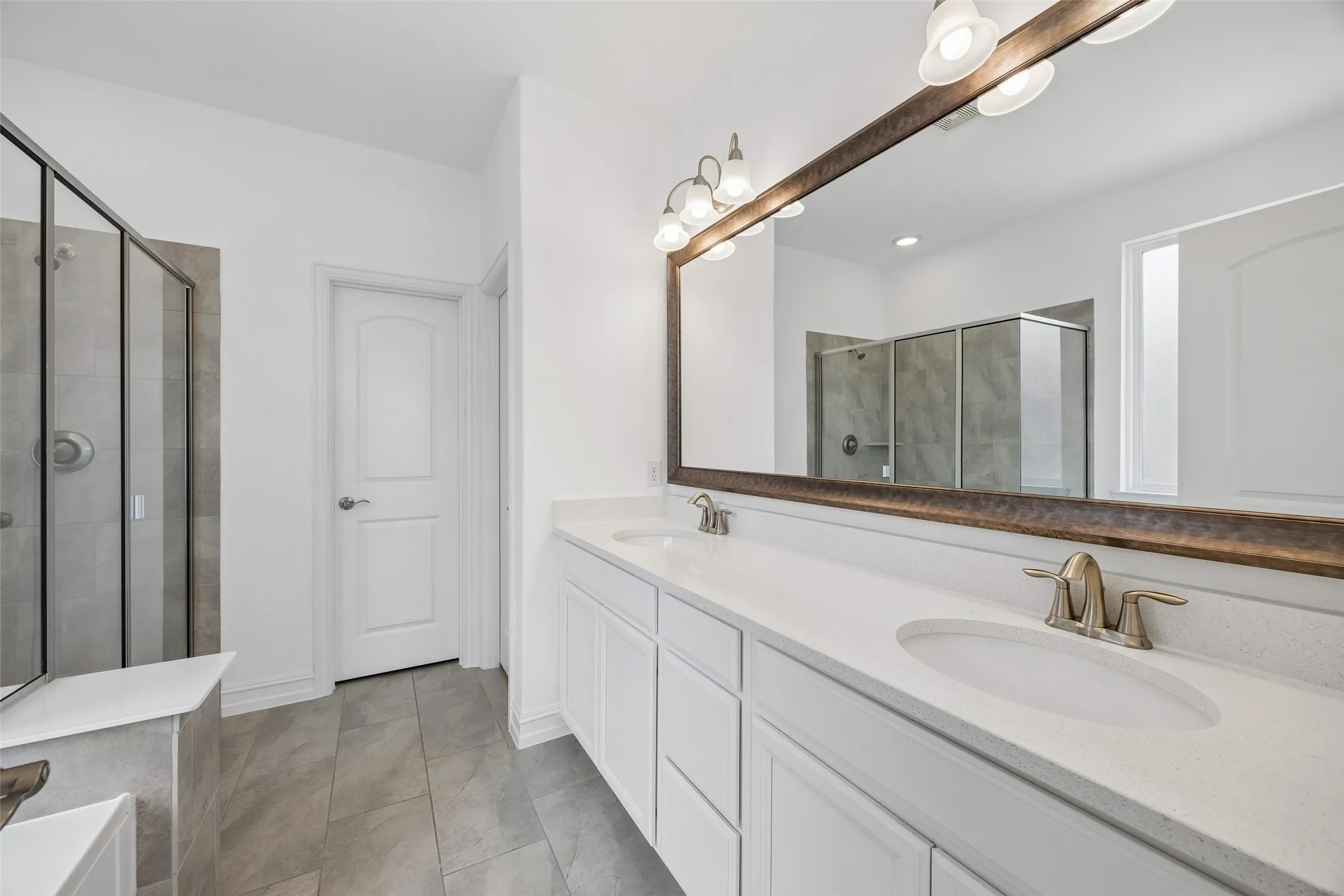 Single Family Residence For Sale in Collin County , 2909 Barnsley Drive, Mc Kinney, Texas 75071, 4 Bedroom, 2 Bathroom, 2 Garage spaces, 2,012 Sqft, built in 2018, mls#21324164, Real Estate Agent in Mc Kinney, Homes For Sale in Collin county, Homes For Sale in Mc Kinney, Realtor in Mc Kinney Texas, Real Estate Brokerage Independent Realty Texas, Luminita Cordes Realtor