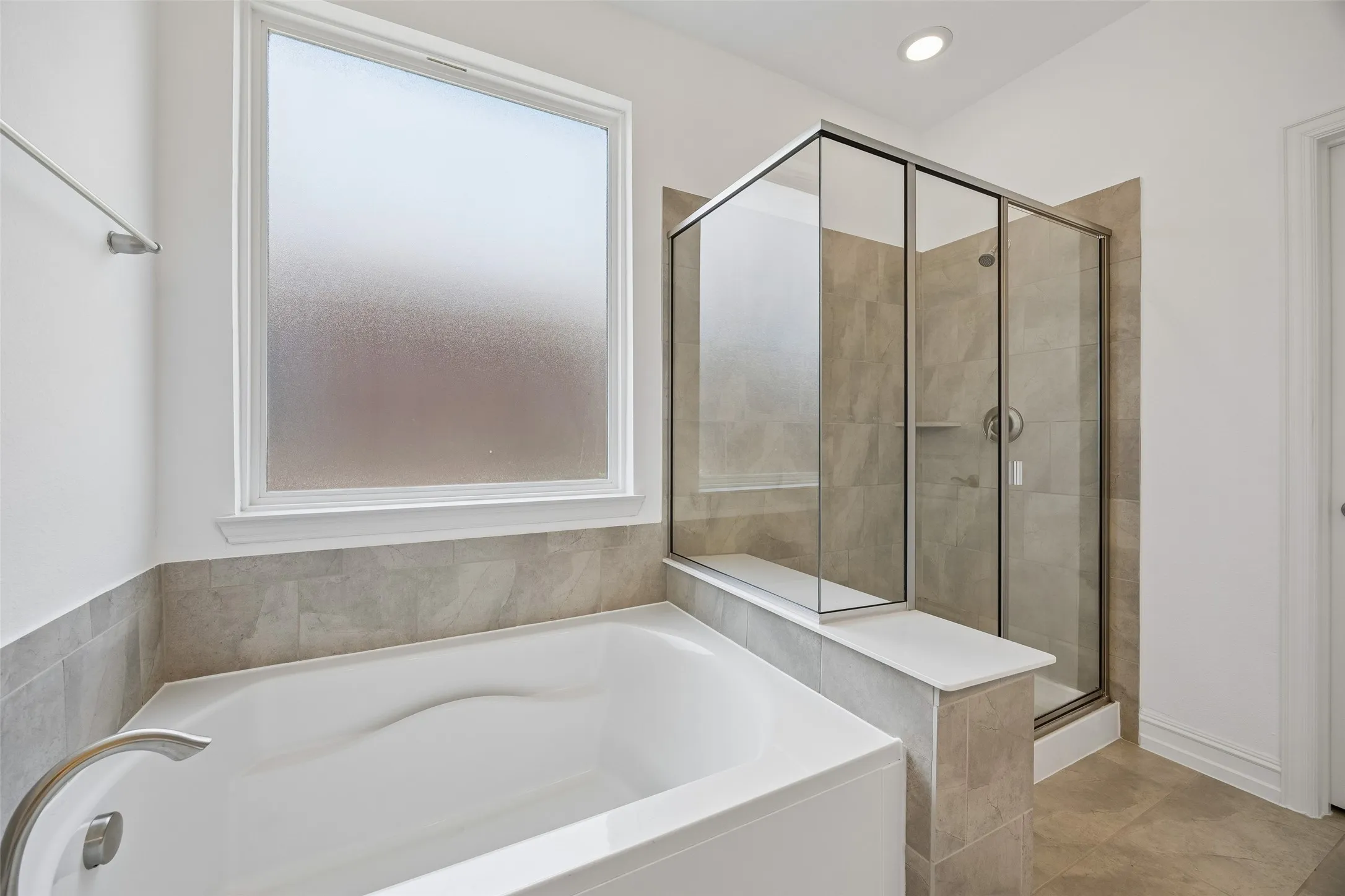 Single Family Residence For Sale in Collin County , 2909 Barnsley Drive, Mc Kinney, Texas 75071, 4 Bedroom, 2 Bathroom, 2 Garage spaces, 2,012 Sqft, built in 2018, mls#21324164, Real Estate Agent in Mc Kinney, Homes For Sale in Collin county, Homes For Sale in Mc Kinney, Realtor in Mc Kinney Texas, Real Estate Brokerage Independent Realty Texas, Luminita Cordes Realtor