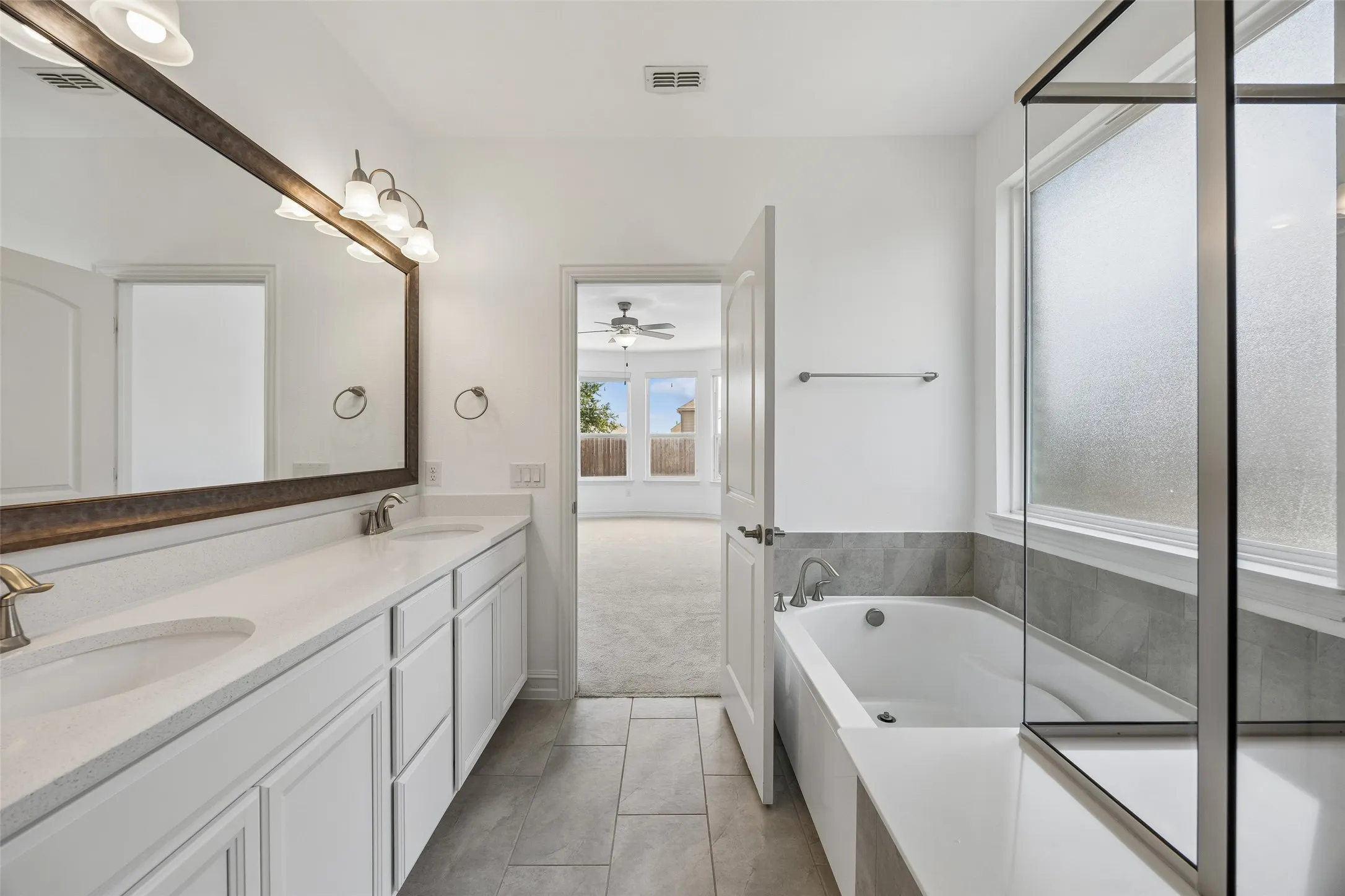 Single Family Residence For Sale in Collin County , 2909 Barnsley Drive, Mc Kinney, Texas 75071, 4 Bedroom, 2 Bathroom, 2 Garage spaces, 2,012 Sqft, built in 2018, mls#21324164, Real Estate Agent in Mc Kinney, Homes For Sale in Collin county, Homes For Sale in Mc Kinney, Realtor in Mc Kinney Texas, Real Estate Brokerage Independent Realty Texas, Luminita Cordes Realtor