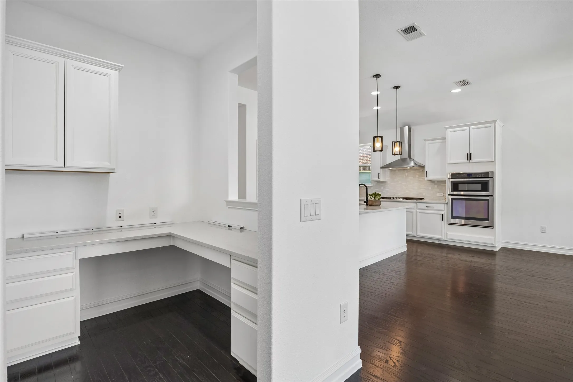 Single Family Residence For Sale in Collin County , 2909 Barnsley Drive, Mc Kinney, Texas 75071, 4 Bedroom, 2 Bathroom, 2 Garage spaces, 2,012 Sqft, built in 2018, mls#21324164, Real Estate Agent in Mc Kinney, Homes For Sale in Collin county, Homes For Sale in Mc Kinney, Realtor in Mc Kinney Texas, Real Estate Brokerage Independent Realty Texas, Luminita Cordes Realtor