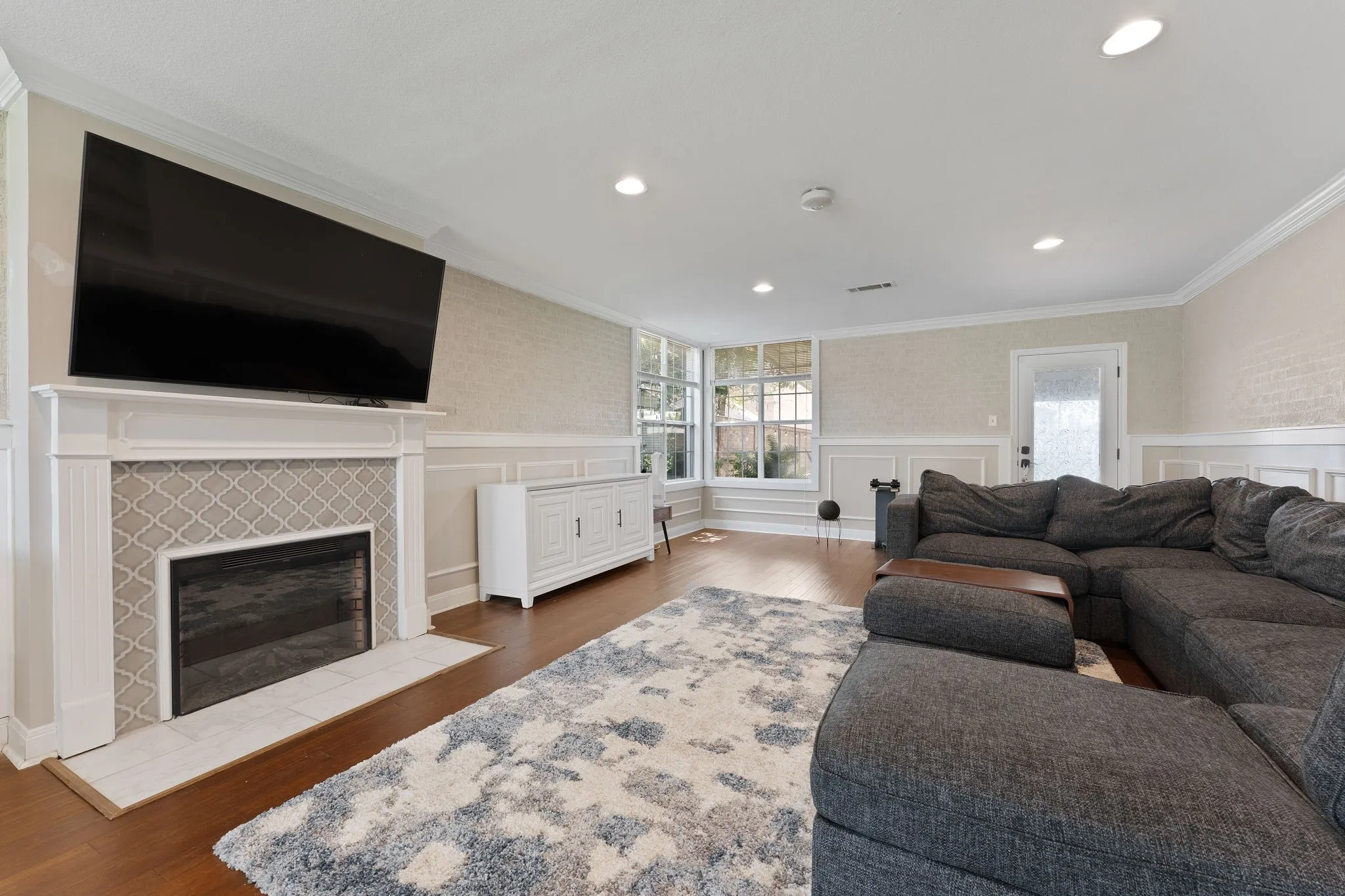 Single Family Residence For Sale in Bell County , 1501 N 5th Street, Temple, Texas 76501, 3 Bedroom, 2 Bathroom, Garage spaces, 2,520 Sqft, built in 1939, mls#21323985, Real Estate Agent in Temple, Homes For Sale in Bell county, Homes For Sale in Temple, Realtor in Temple Texas, Real Estate Brokerage Independent Realty Texas, Luminita Cordes Realtor