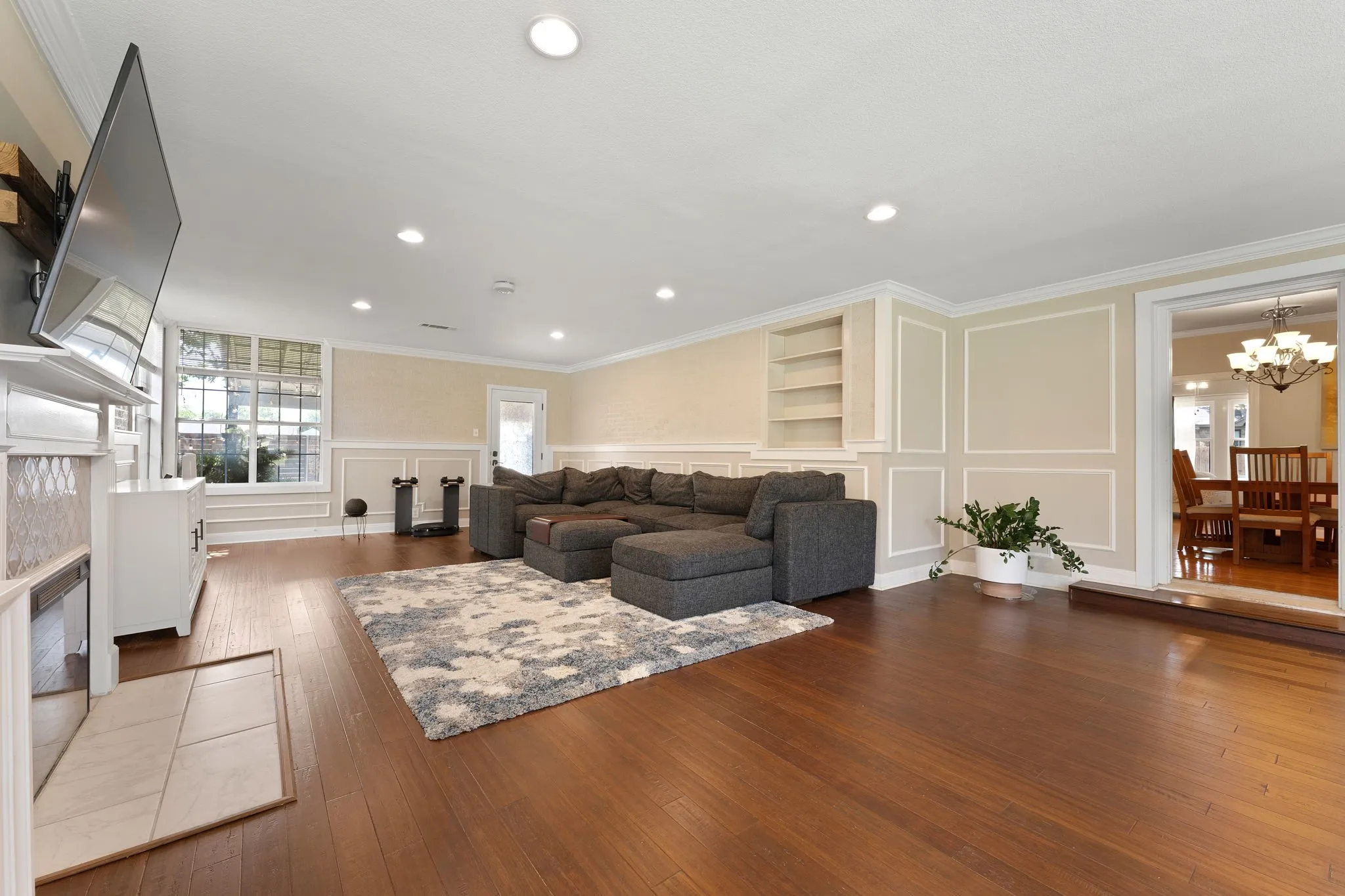 Single Family Residence For Sale in Bell County , 1501 N 5th Street, Temple, Texas 76501, 3 Bedroom, 2 Bathroom, Garage spaces, 2,520 Sqft, built in 1939, mls#21323985, Real Estate Agent in Temple, Homes For Sale in Bell county, Homes For Sale in Temple, Realtor in Temple Texas, Real Estate Brokerage Independent Realty Texas, Luminita Cordes Realtor