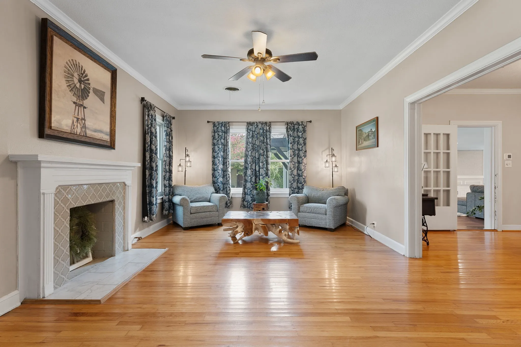 Single Family Residence For Sale in Bell County , 1501 N 5th Street, Temple, Texas 76501, 3 Bedroom, 2 Bathroom, Garage spaces, 2,520 Sqft, built in 1939, mls#21323985, Real Estate Agent in Temple, Homes For Sale in Bell county, Homes For Sale in Temple, Realtor in Temple Texas, Real Estate Brokerage Independent Realty Texas, Luminita Cordes Realtor