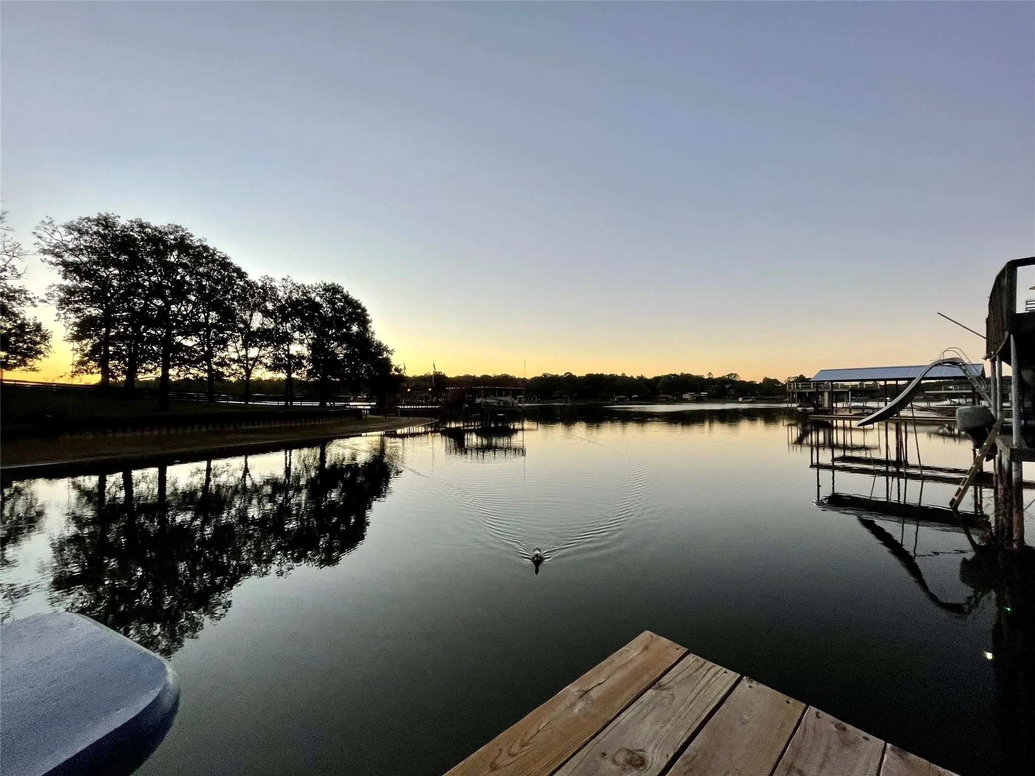 Single Family Residence For Sale in Henderson County , 202 Sunray Street, Mabank, Texas 75156, 4 Bedroom, 3 Bathroom, 1 Garage spaces, 1,983 Sqft, built in 2022, mls#21321987, Real Estate Agent in Mabank, Homes For Sale in Henderson county, Homes For Sale in Mabank, Realtor in Mabank Texas, Real Estate Brokerage Independent Realty Texas, Luminita Cordes Realtor