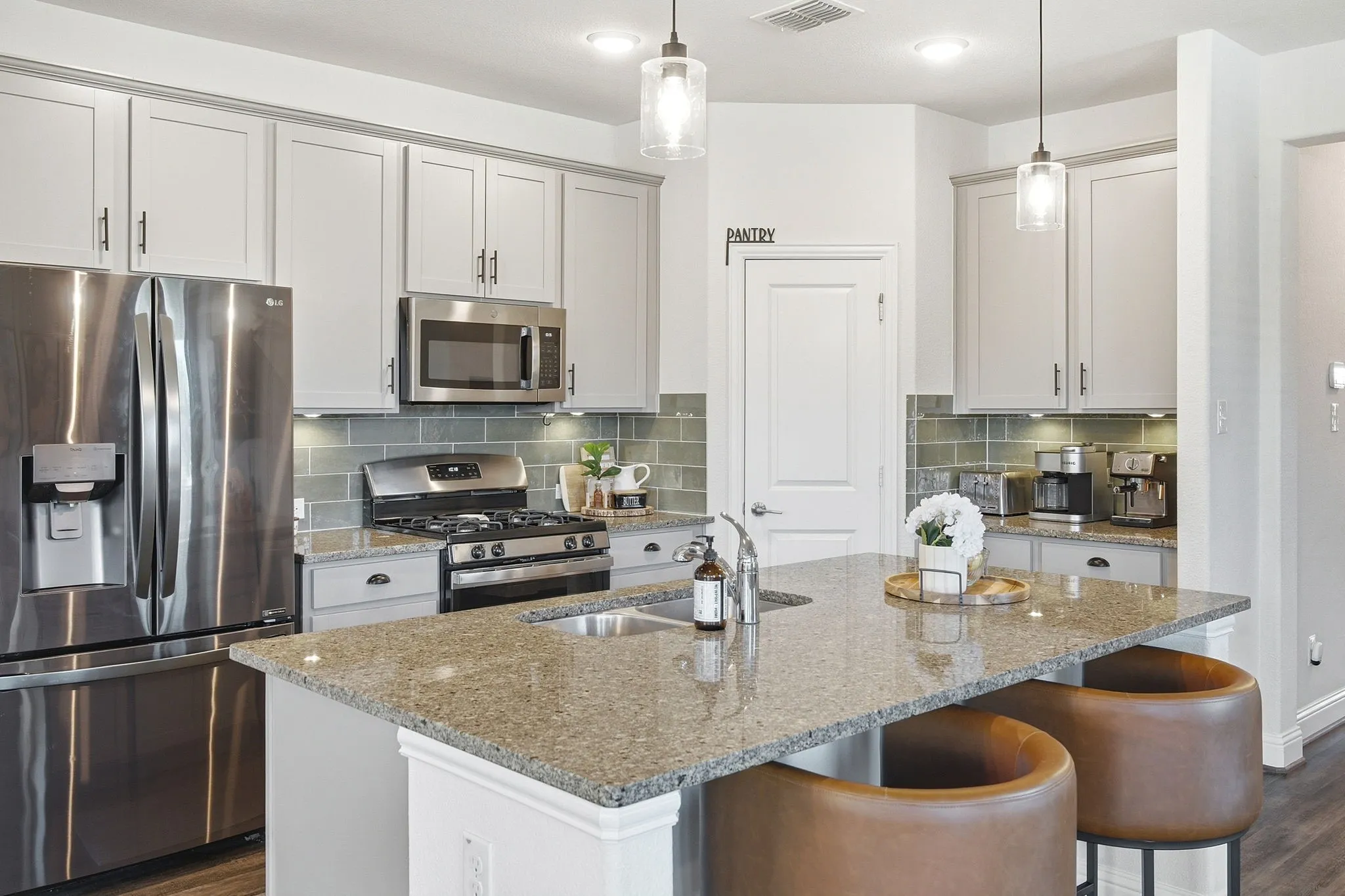 Single Family Residence For Sale in Collin County , 3004 Sunnyside Drive, Celina, Texas 75009, 3 Bedroom, 2 Bathroom, 2 Garage spaces, 1,633 Sqft, built in 2020, mls#21322533, Real Estate Agent in Celina, Homes For Sale in Collin county, Homes For Sale in Celina, Realtor in Celina Texas, Real Estate Brokerage Independent Realty Texas, Luminita Cordes Realtor