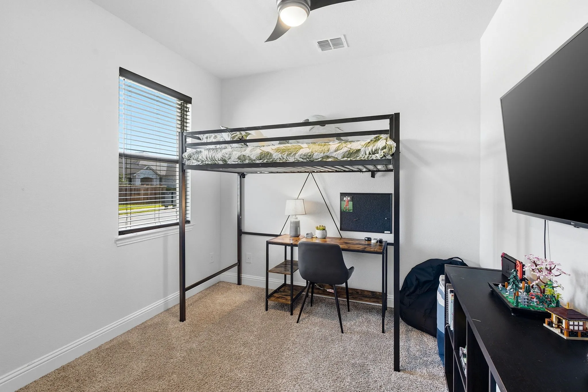 Secondary Bedroom