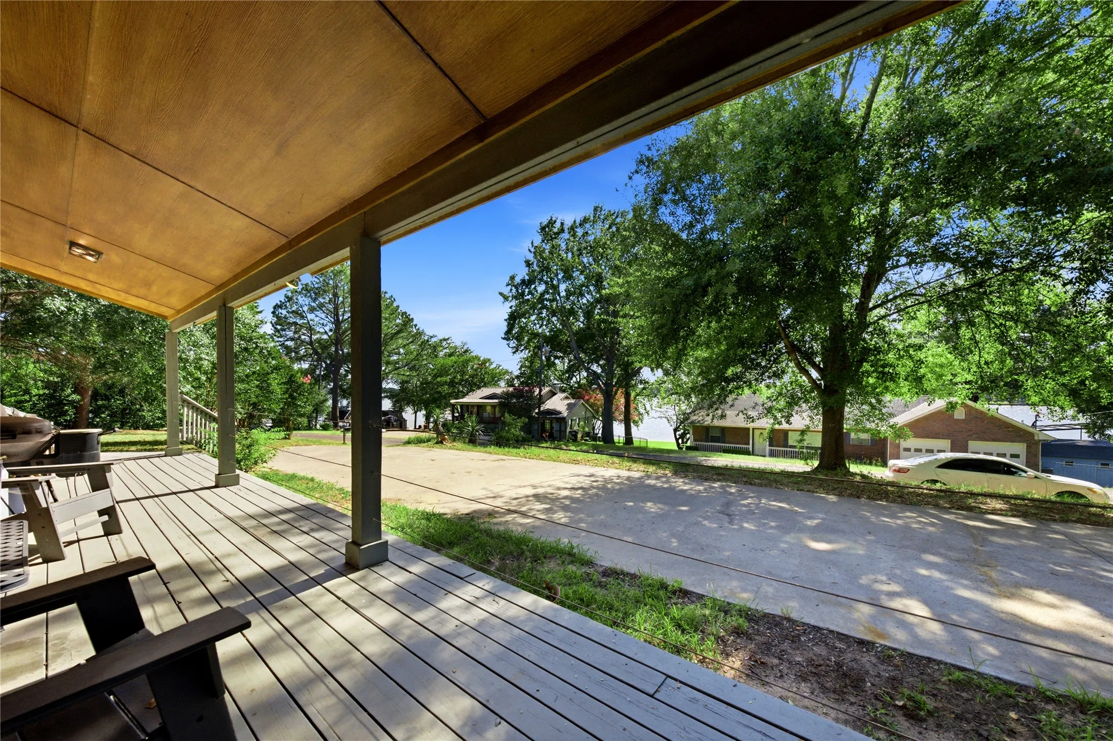 Single Family Residence For Sale in Henderson County , 5470 Possum Trail, Eustace, Texas 75124, 4 Bedroom, 3 Bathroom, 2 Garage spaces, 2,149 Sqft, built in 2012, mls#21324350, Real Estate Agent in Eustace, Homes For Sale in Henderson county, Homes For Sale in Eustace, Realtor in Eustace Texas, Real Estate Brokerage Independent Realty Texas, Luminita Cordes Realtor
