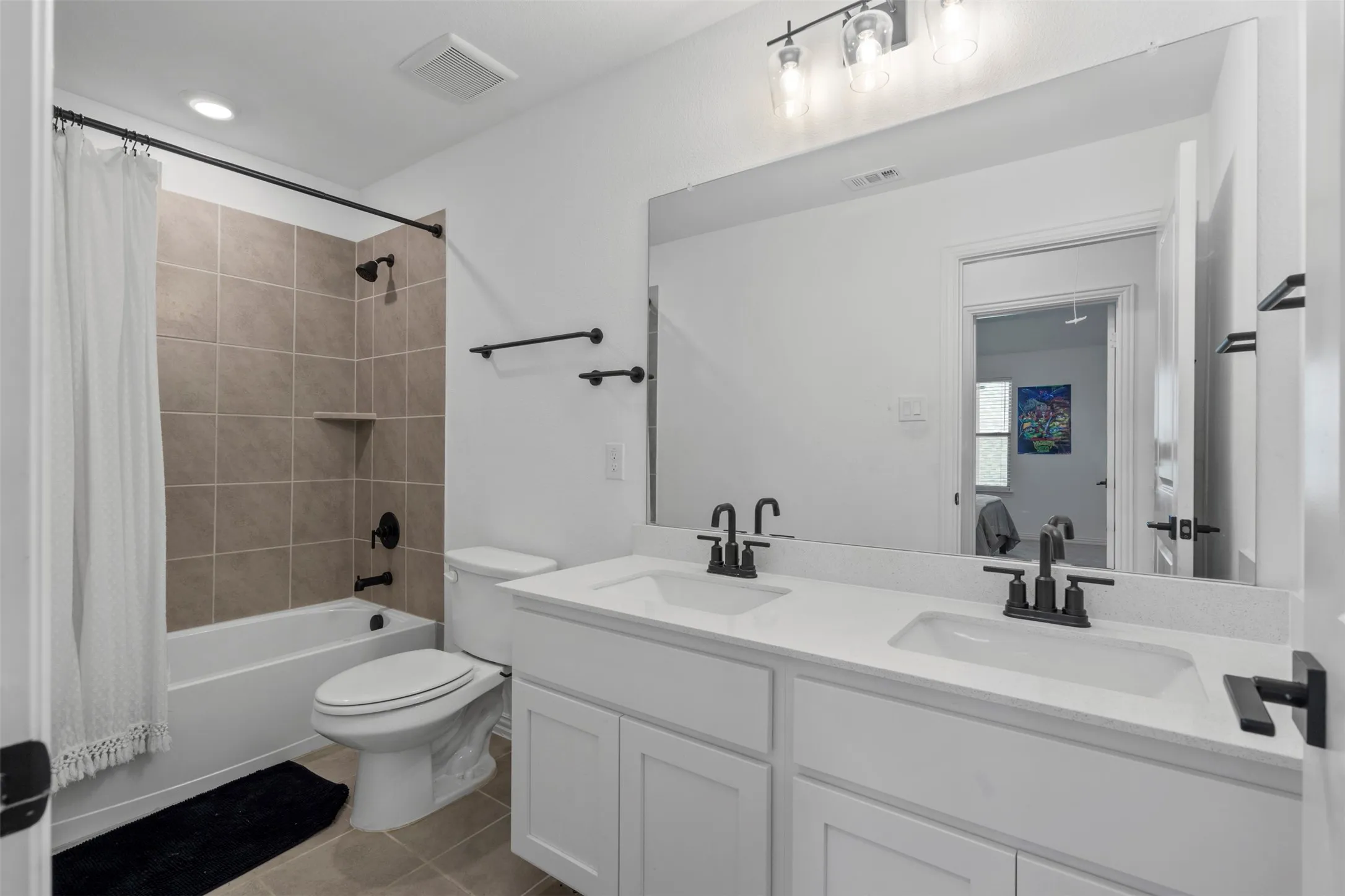 Single Family Residence For Sale in Tarrant County , 1420 Escondido Drive, Fort Worth, Texas 76052, 4 Bedroom, 4 Bathroom, 2 Garage spaces, 2,727 Sqft, built in 2022, mls#21324330, Real Estate Agent in Fort Worth, Homes For Sale in Tarrant county, Homes For Sale in Fort Worth, Realtor in Fort Worth Texas, Real Estate Brokerage Independent Realty Texas, Luminita Cordes Realtor