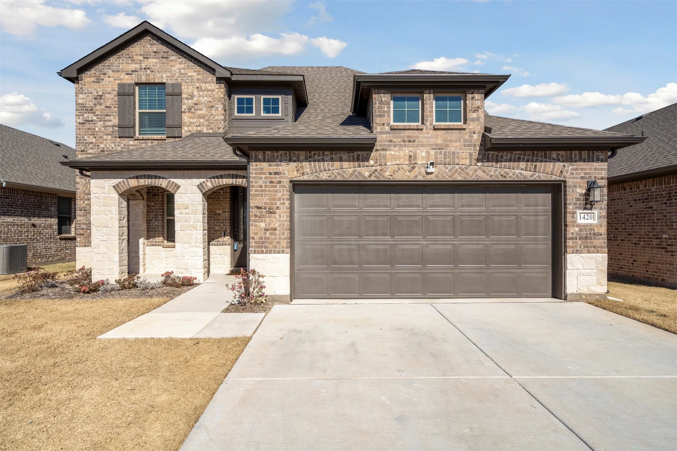Single Family Residence For Sale in Tarrant County , 1420 Escondido Drive, Fort Worth, Texas 76052, 4 Bedroom, 4 Bathroom, 2 Garage spaces, 2,727 Sqft, built in 2022, mls#21324330, Real Estate Agent in Fort Worth, Homes For Sale in Tarrant county, Homes For Sale in Fort Worth, Realtor in Fort Worth Texas, Real Estate Brokerage Independent Realty Texas, Luminita Cordes Realtor