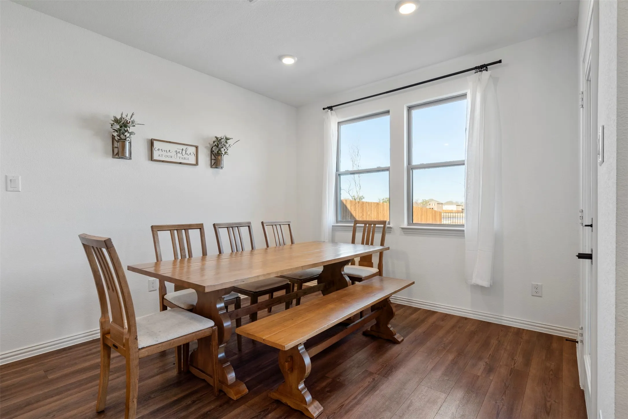 Single Family Residence For Sale in Tarrant County , 1420 Escondido Drive, Fort Worth, Texas 76052, 4 Bedroom, 4 Bathroom, 2 Garage spaces, 2,727 Sqft, built in 2022, mls#21324330, Real Estate Agent in Fort Worth, Homes For Sale in Tarrant county, Homes For Sale in Fort Worth, Realtor in Fort Worth Texas, Real Estate Brokerage Independent Realty Texas, Luminita Cordes Realtor
