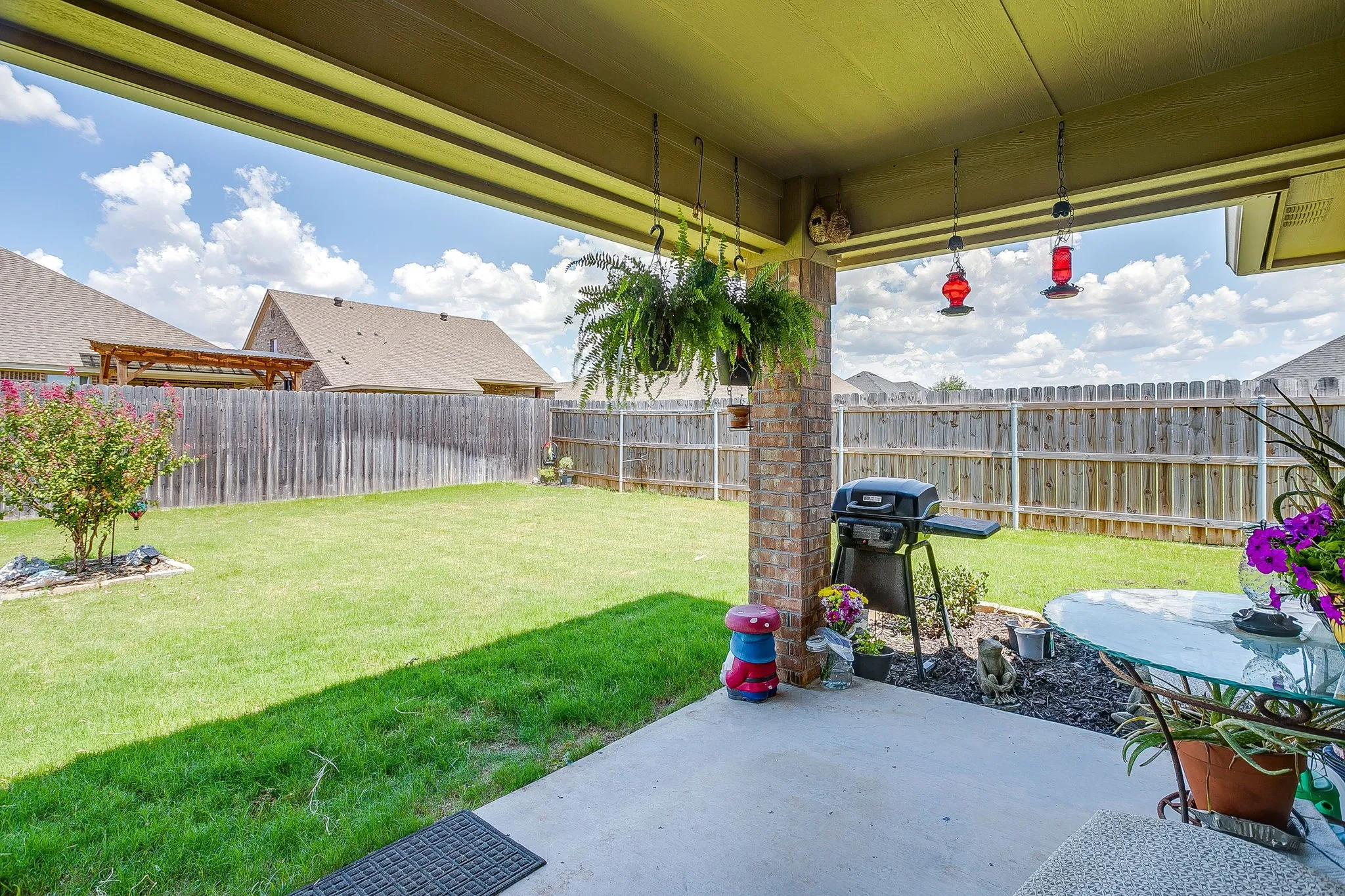Single Family Residence For Sale in Hood County , 3207 Windcrest Drive, Granbury, Texas 76049, 4 Bedroom, 2 Bathroom, 2 Garage spaces, 1,690 Sqft, built in 2020, mls#21322102, Real Estate Agent in Granbury, Homes For Sale in Hood county, Homes For Sale in Granbury, Realtor in Granbury Texas, Real Estate Brokerage Independent Realty Texas, Luminita Cordes Realtor