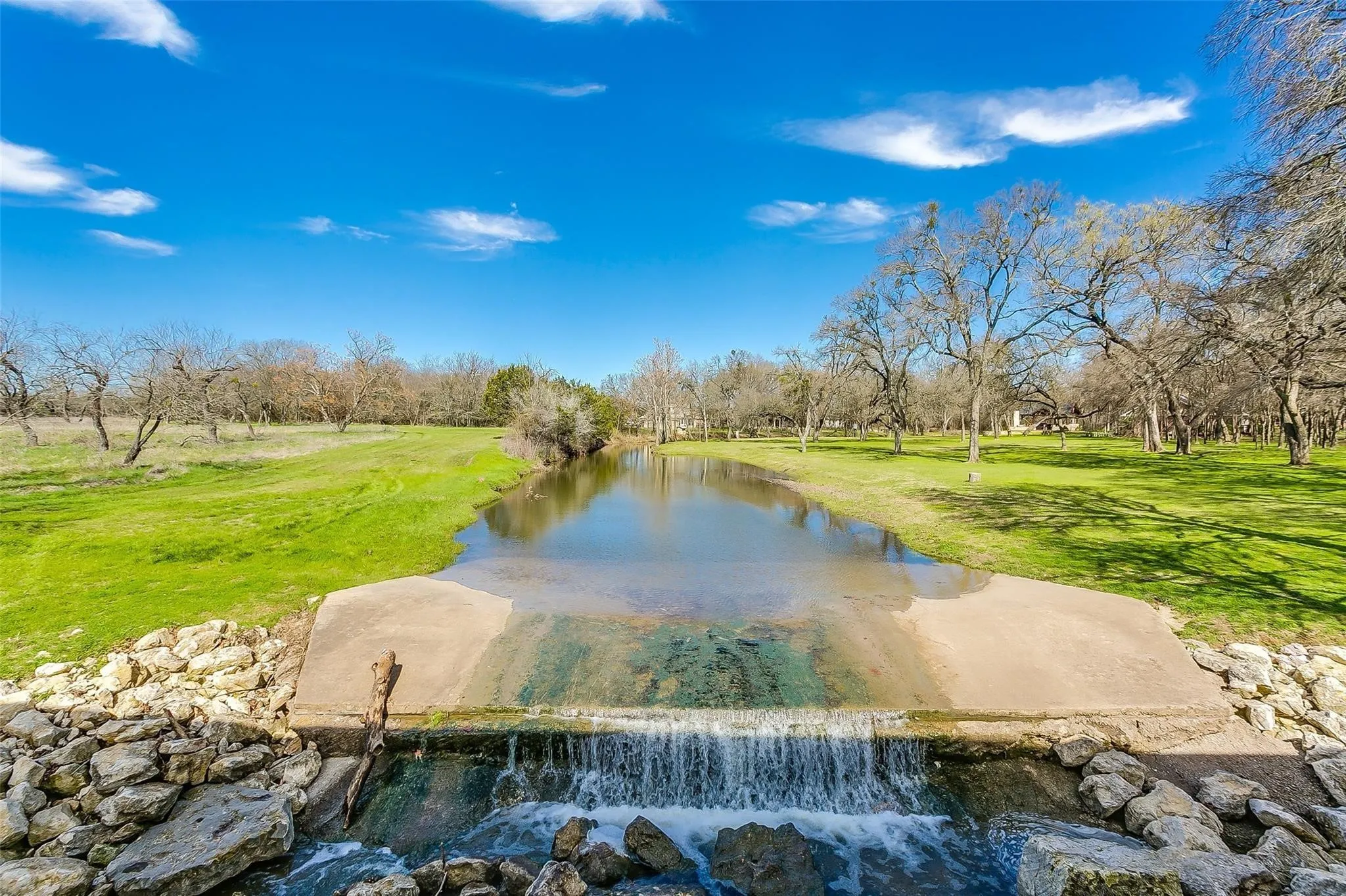 Unimproved Land For Sale in Hill County , 39328 Cedar Trail, Whitney, Texas 76692, 0, 0, Garage spaces, 0 Sqft, built in 0, Price $26,000, mls#21324373, Real Estate Agent in Whitney, Homes For Sale in Hill county, Homes For Sale in Whitney, Realtor in Whitney Texas, Real Estate Brokerage Independent Realty Texas, Luminita Cordes Realtor