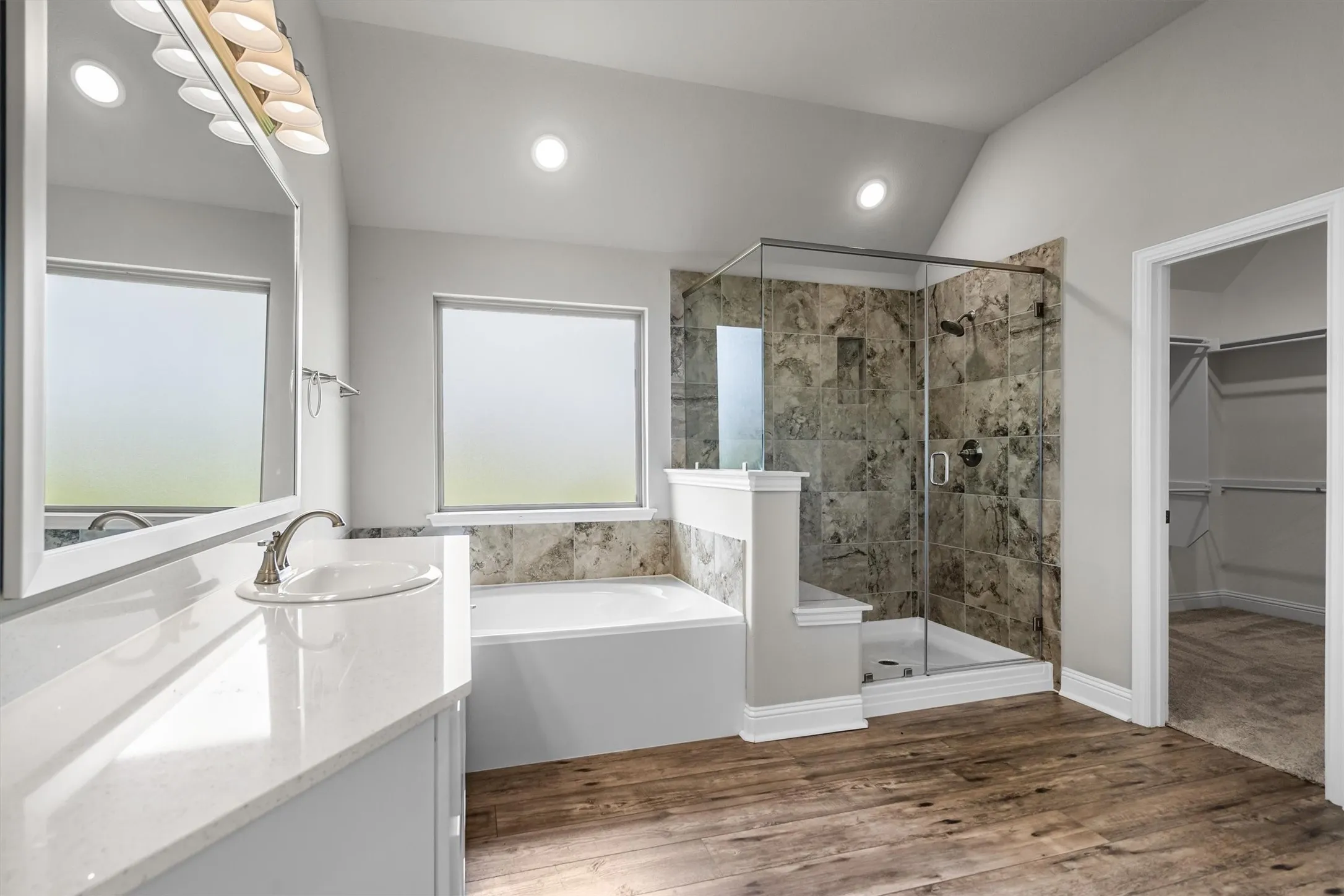 Single Family Residence For Sale in Rockwall County , 312 Ledstone Court, Rockwall, Texas 75032, 5 Bedroom, 4 Bathroom, 3 Garage spaces, 3,731 Sqft, built in 2021, mls#21318826, Real Estate Agent in Rockwall, Homes For Sale in Rockwall county, Homes For Sale in Rockwall, Realtor in Rockwall Texas, Real Estate Brokerage Independent Realty Texas, Luminita Cordes Realtor