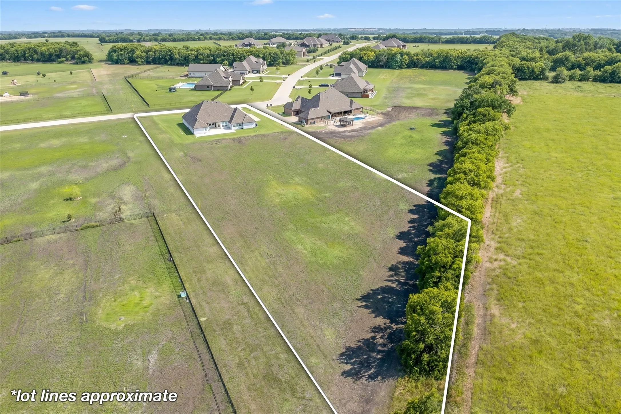 Single Family Residence For Sale in Rockwall County , 312 Ledstone Court, Rockwall, Texas 75032, 5 Bedroom, 4 Bathroom, 3 Garage spaces, 3,731 Sqft, built in 2021, mls#21318826, Real Estate Agent in Rockwall, Homes For Sale in Rockwall county, Homes For Sale in Rockwall, Realtor in Rockwall Texas, Real Estate Brokerage Independent Realty Texas, Luminita Cordes Realtor